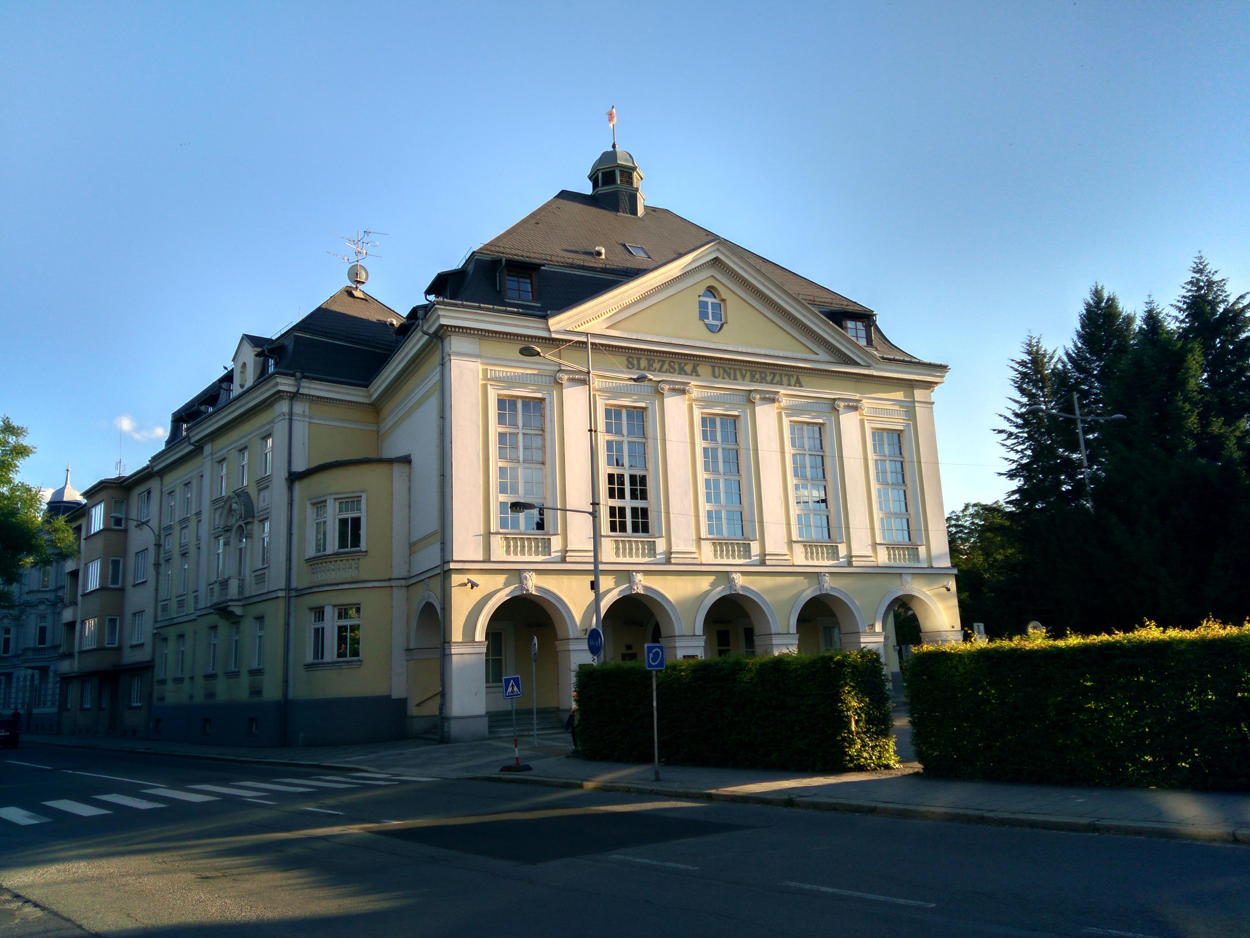 Slezská univerzita v Opavě foto 3