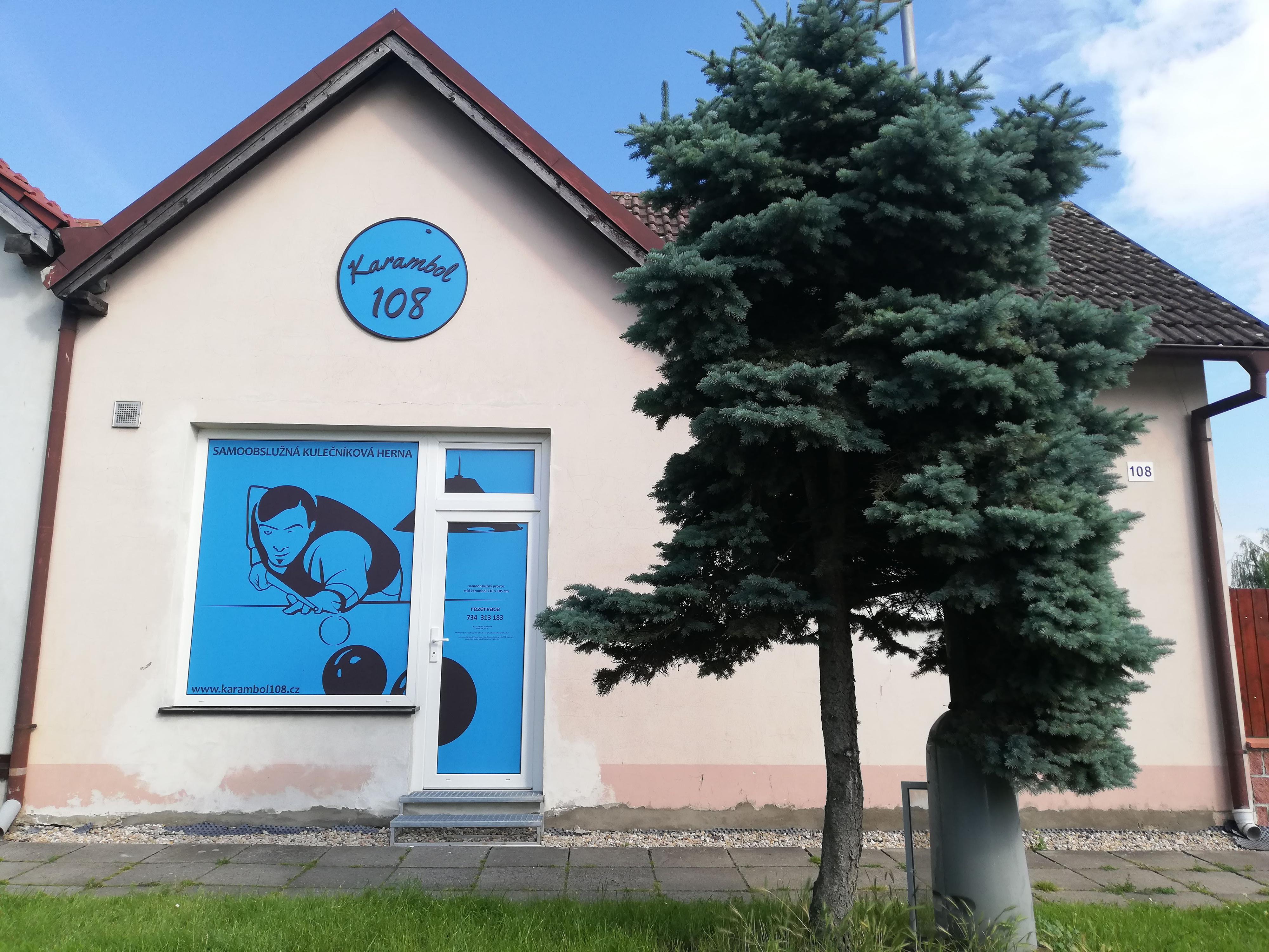 Karambol 108  - samoobslužná kulečníková herna foto 2