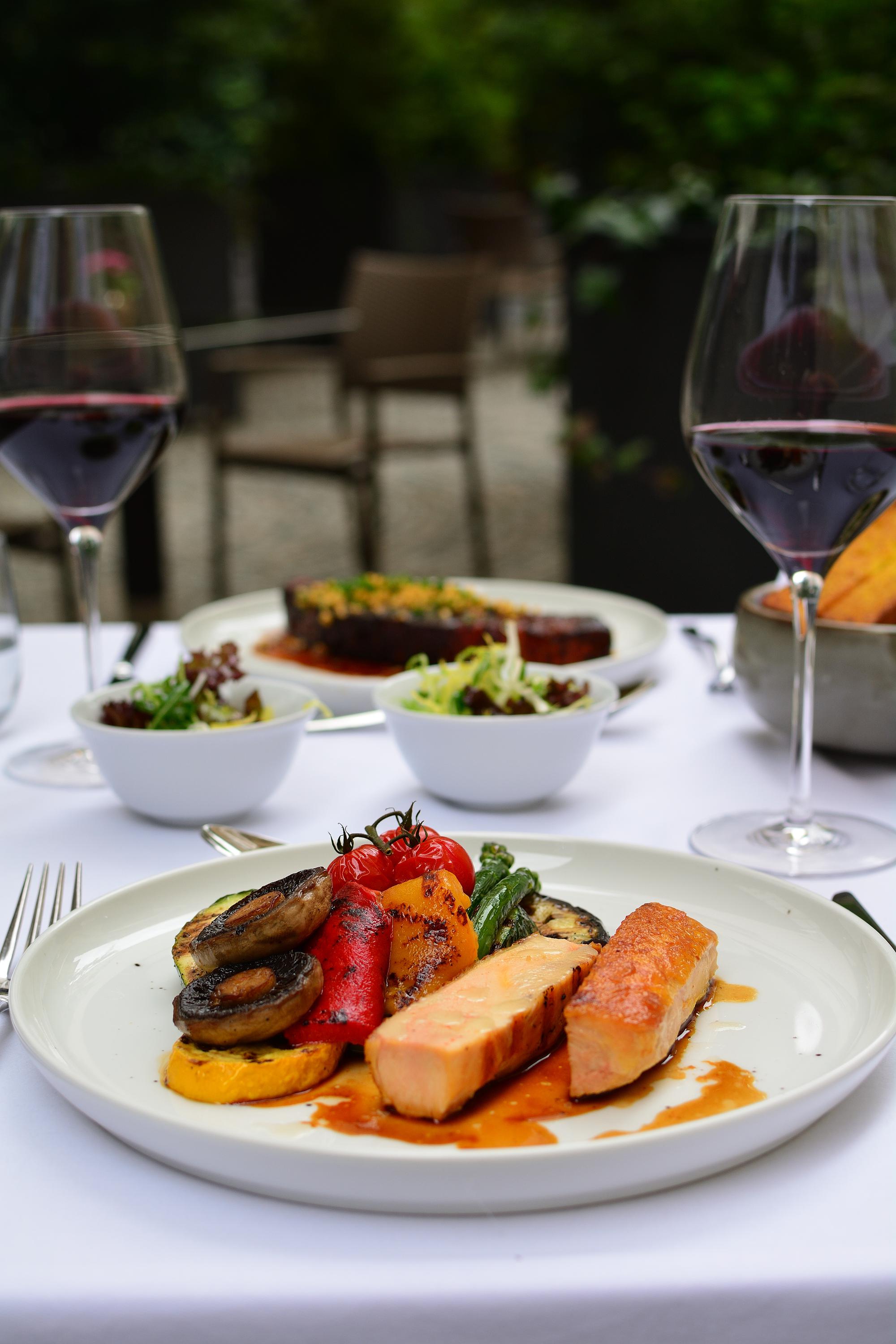 1890 Restaurant & Bar foto 4