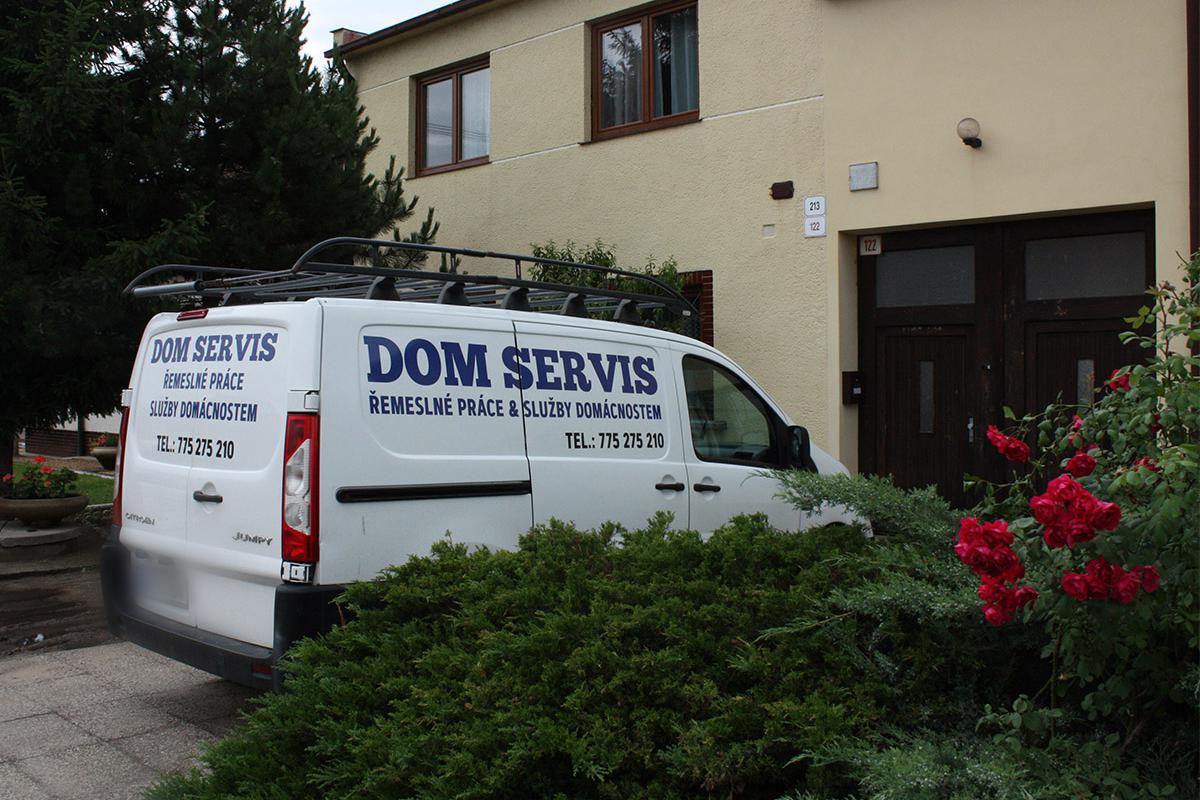 Hodinový manžel - Tomáš Levák