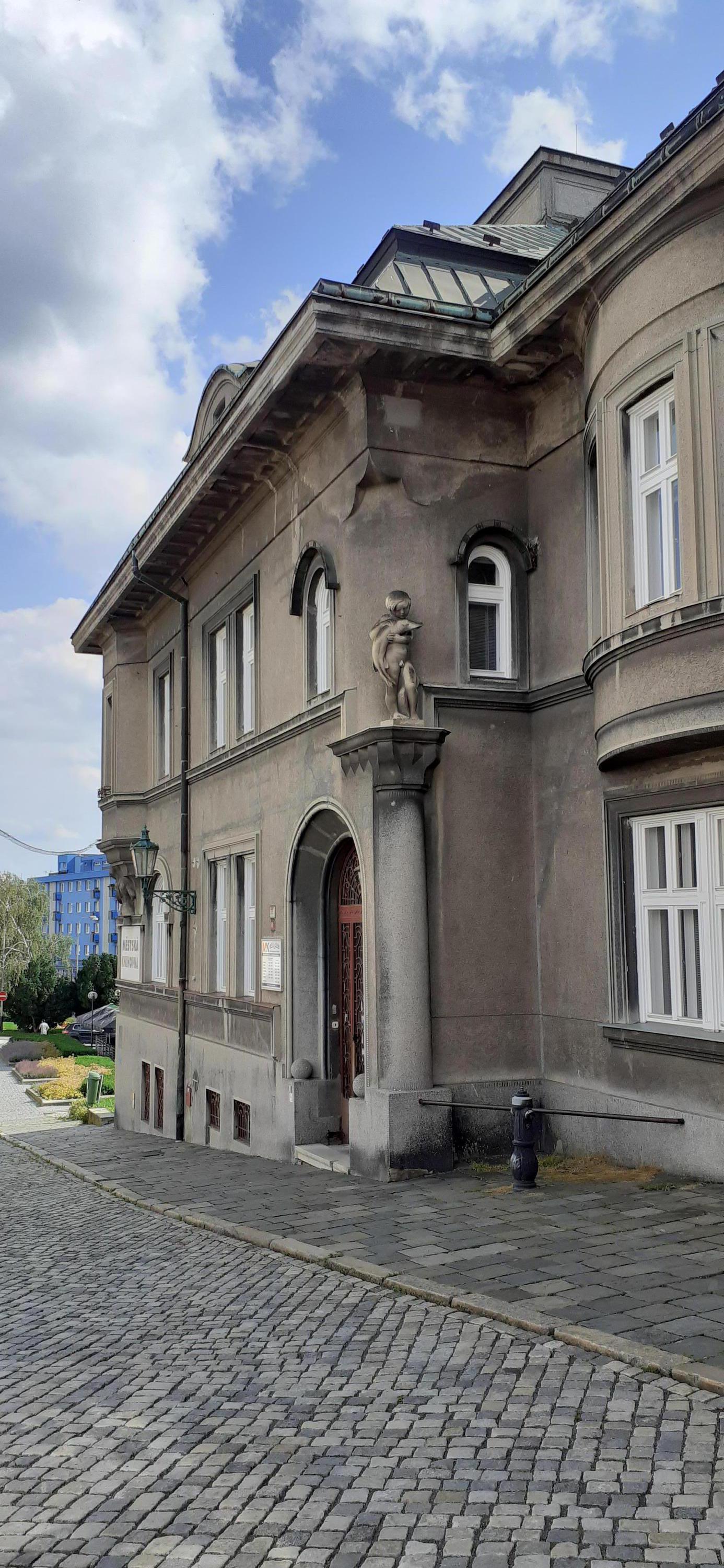 Městská knihovna v Přerově, příspěvková organizace foto 3