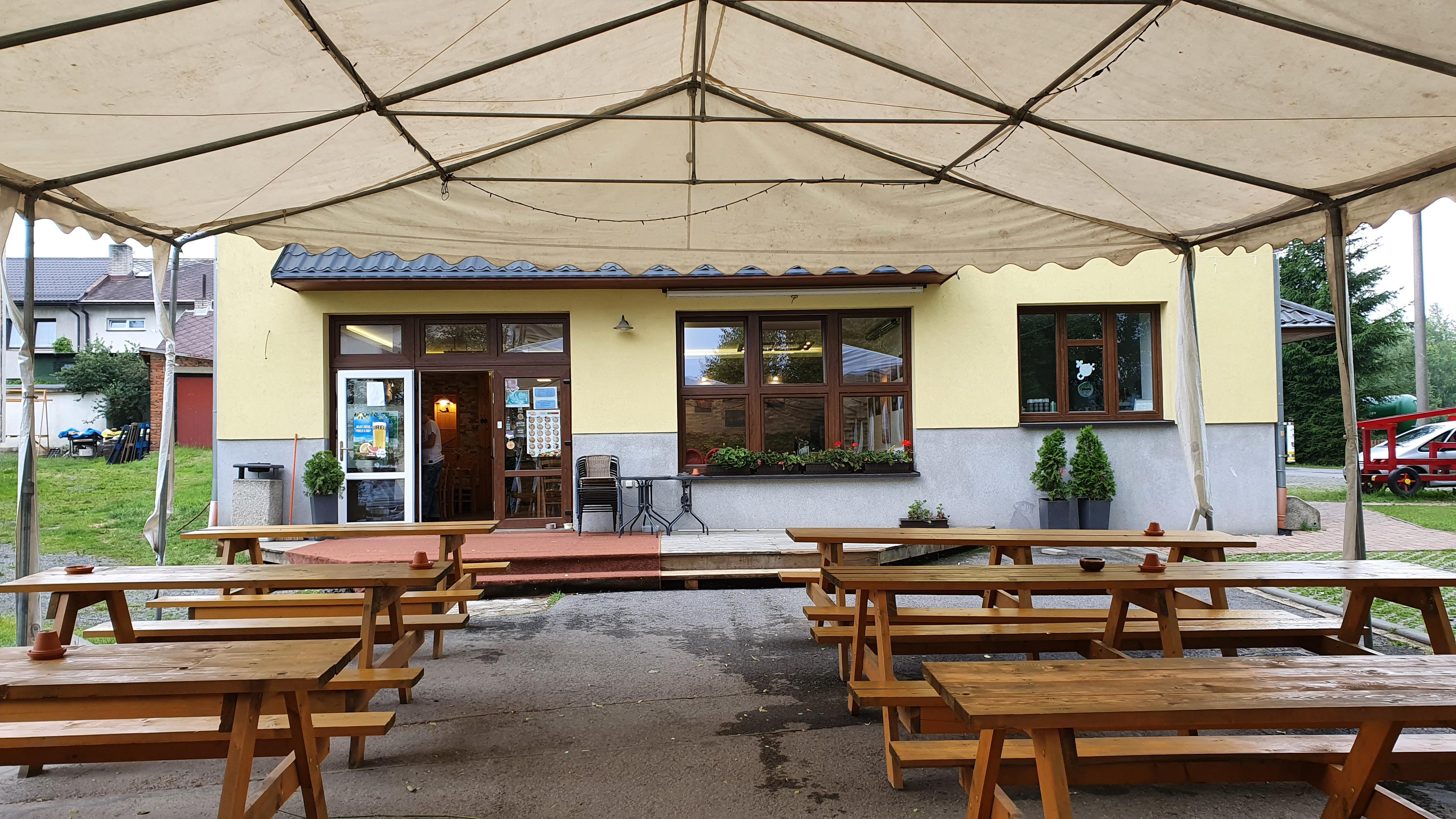 Obecní kavárna foto 2