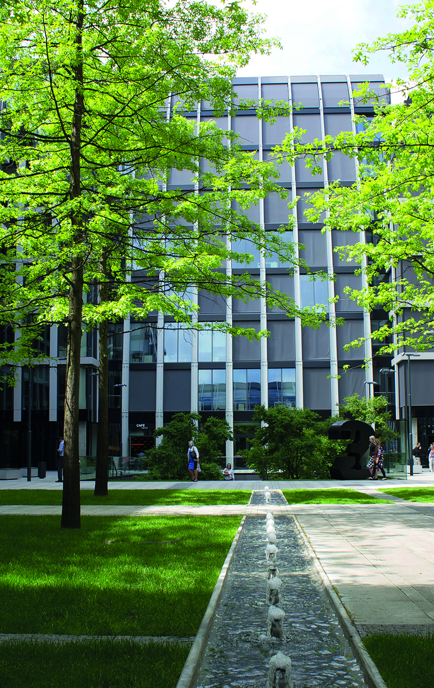 HAVEL & PARTNERS foto 2