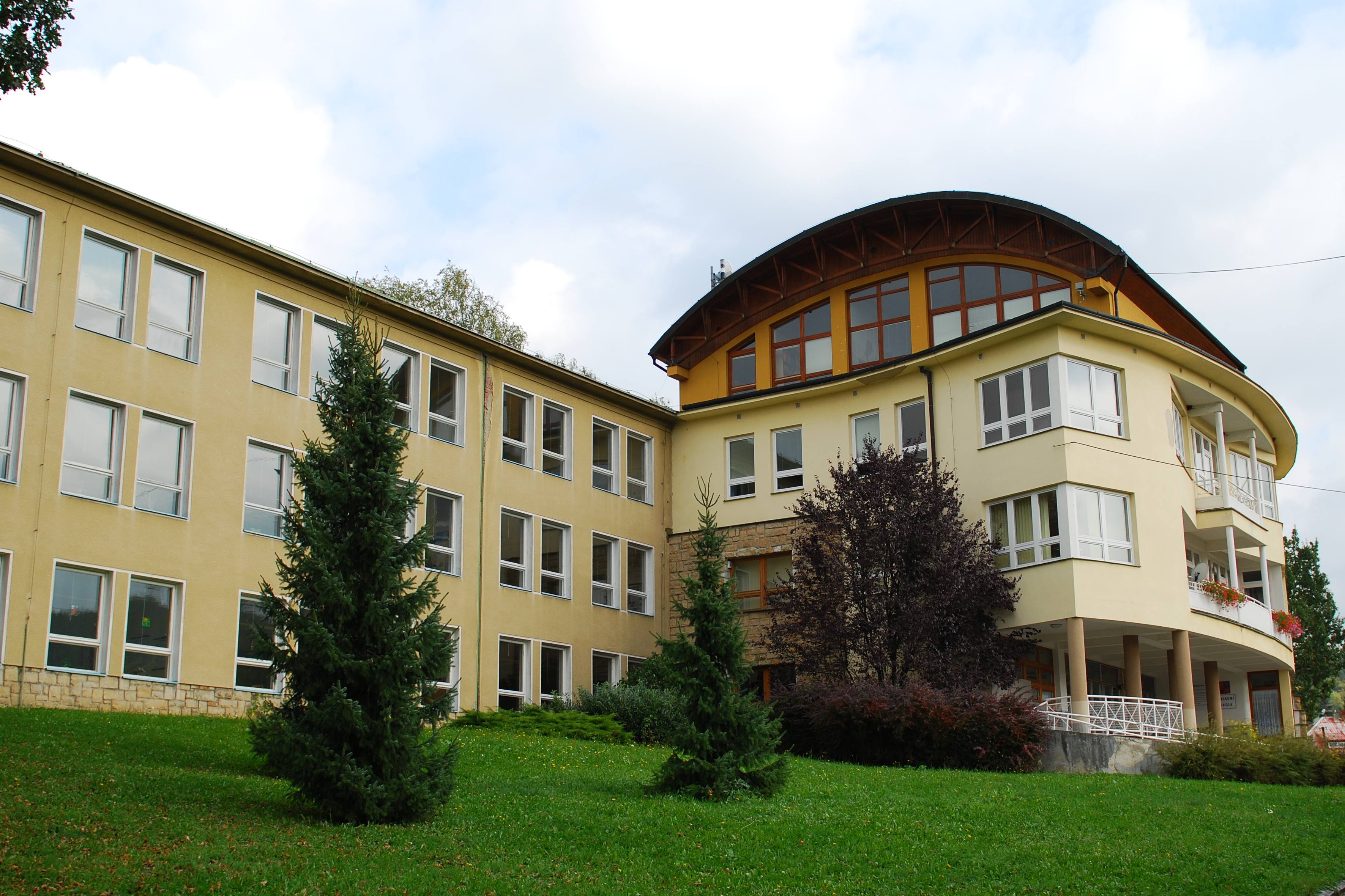 ZŠ Luhačovice foto 2