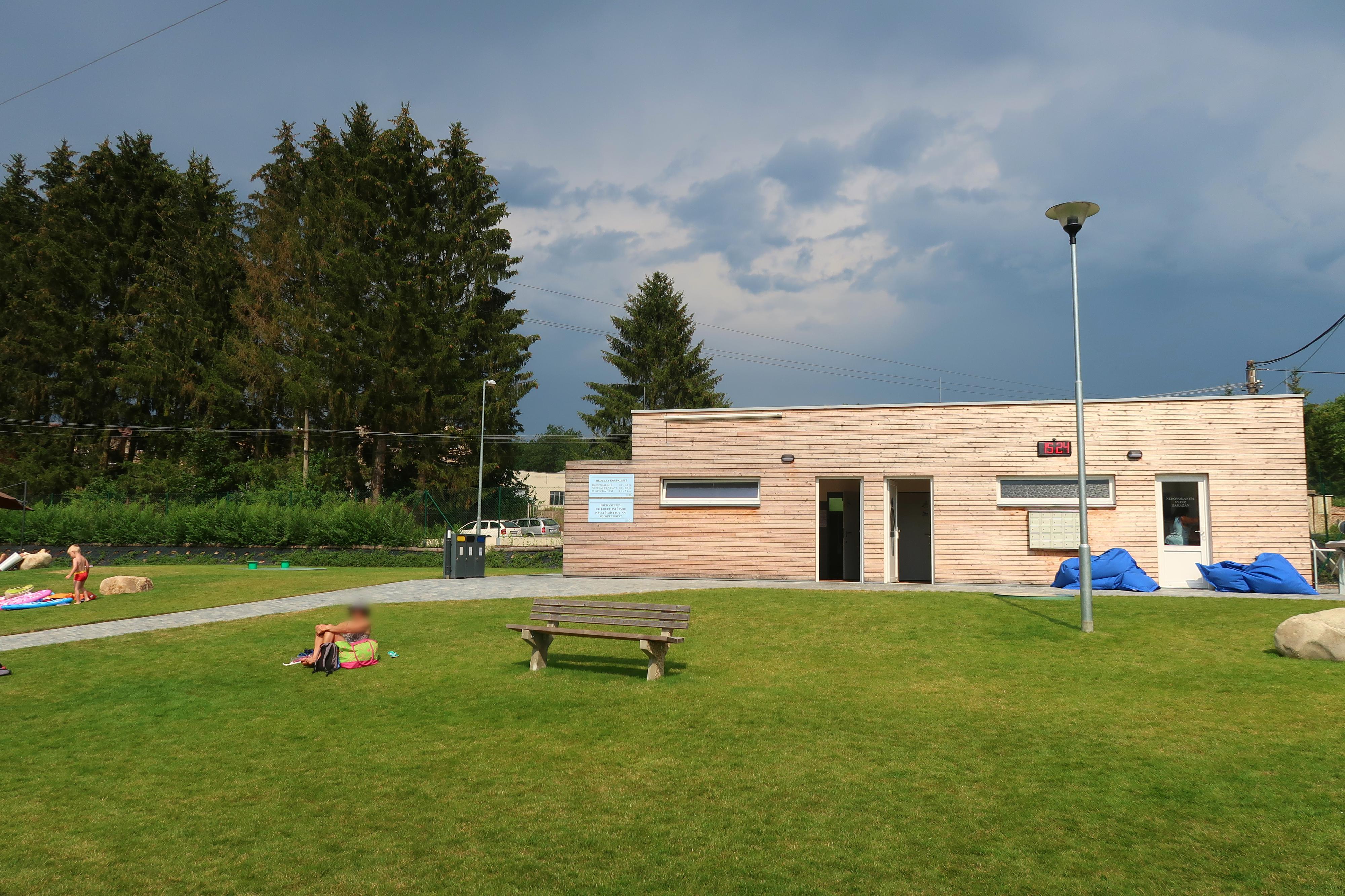 Přírodní koupaliště Divišov