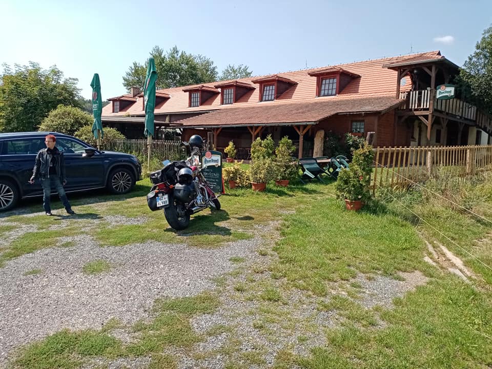 Country & Western Club