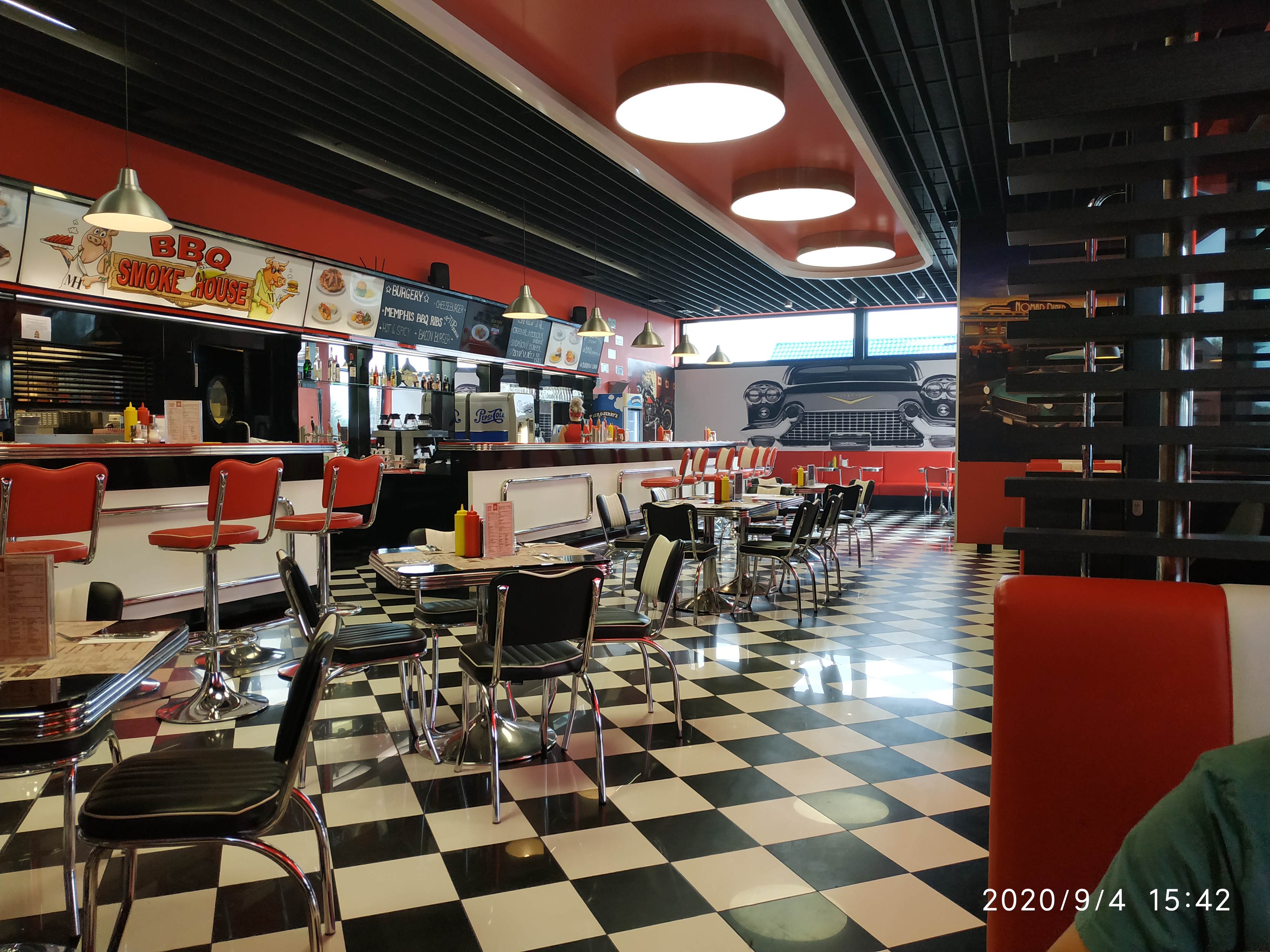 inChaNet s.r.o. - Nabíjecí stanice foto 5