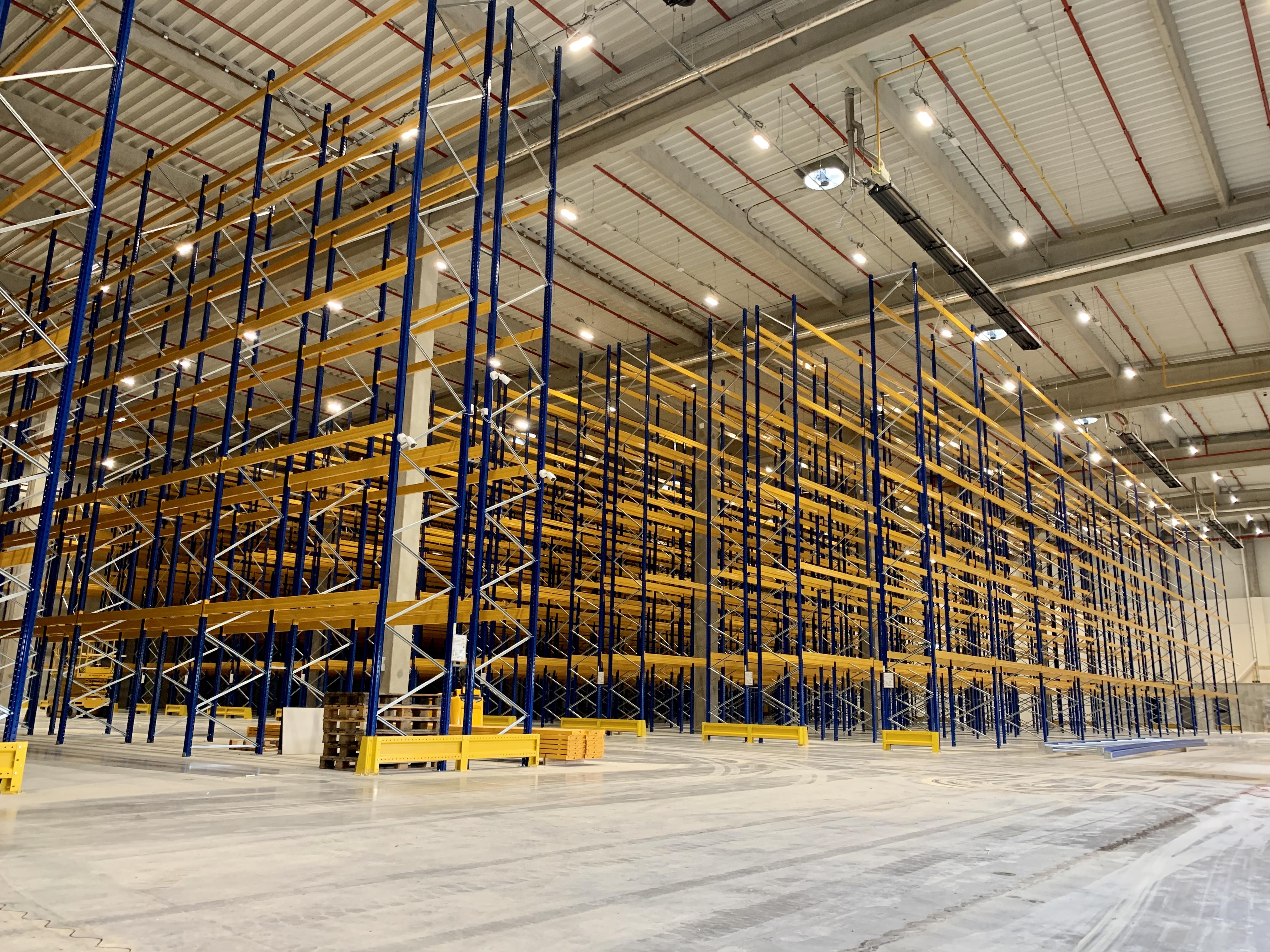 MOSS logistics - Terminal 2 foto 3