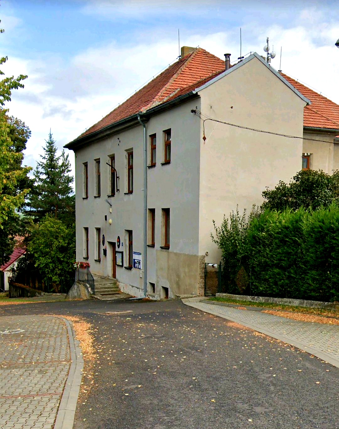 Veliká Ves - obecní úřad foto 2