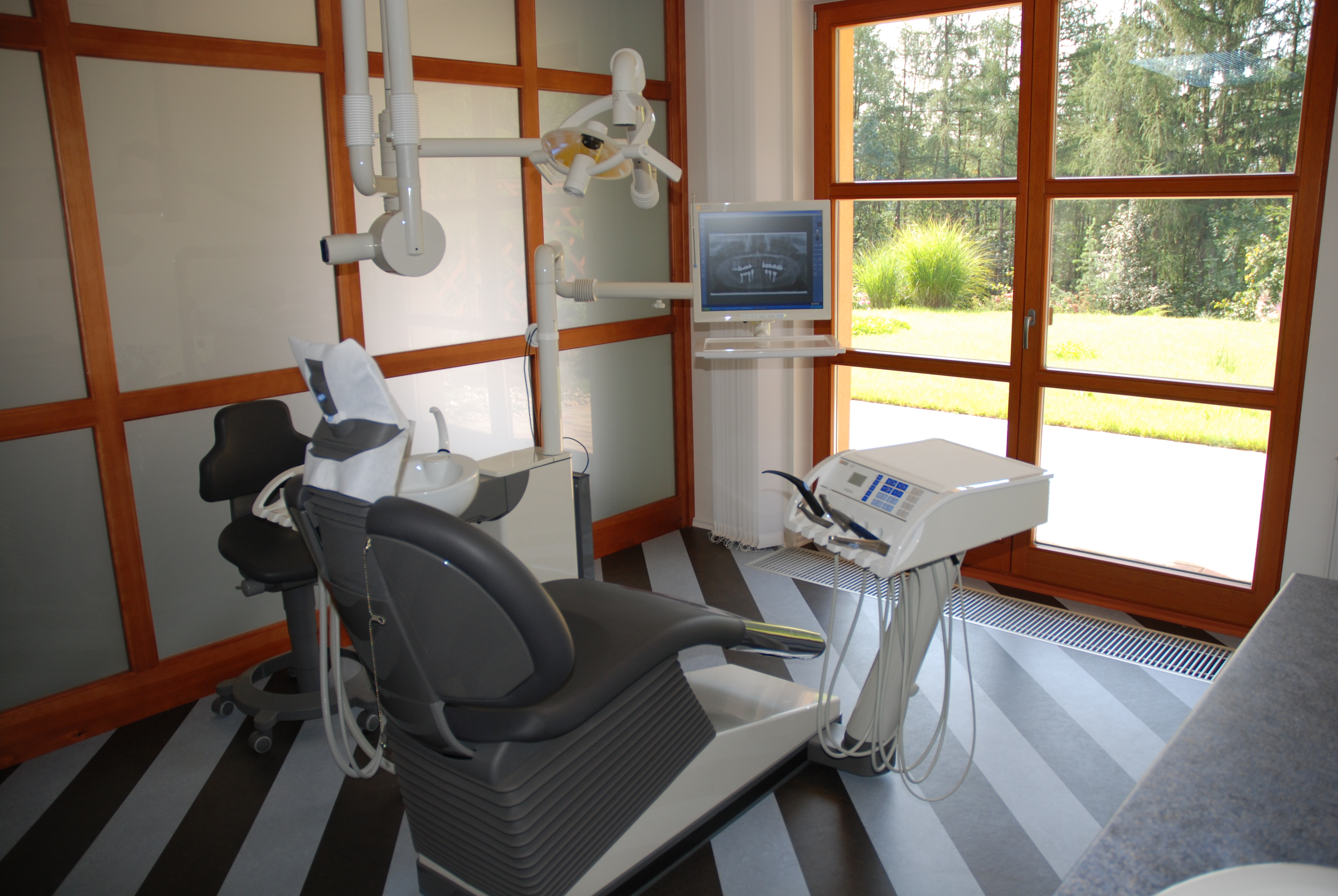 Swiss dental care foto 3