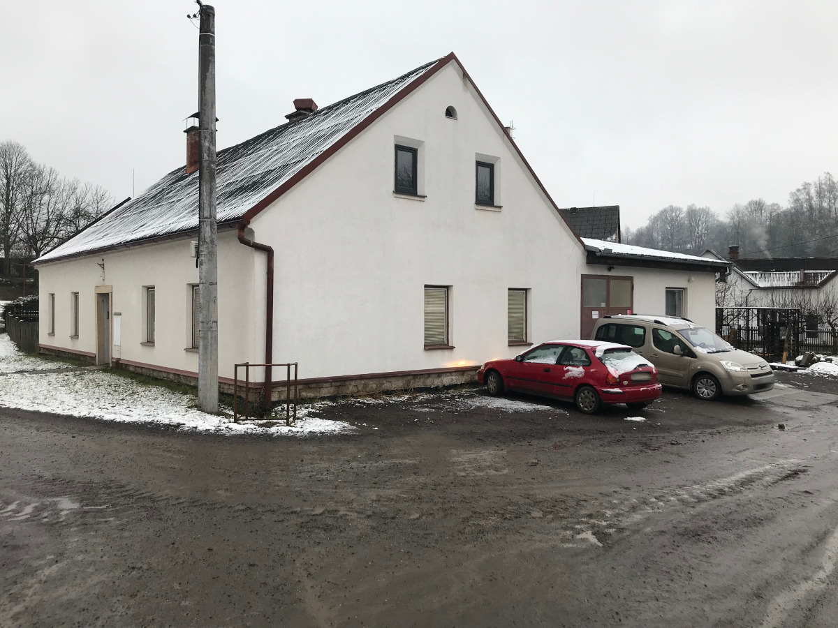 EDMcut - Jiří Bryol