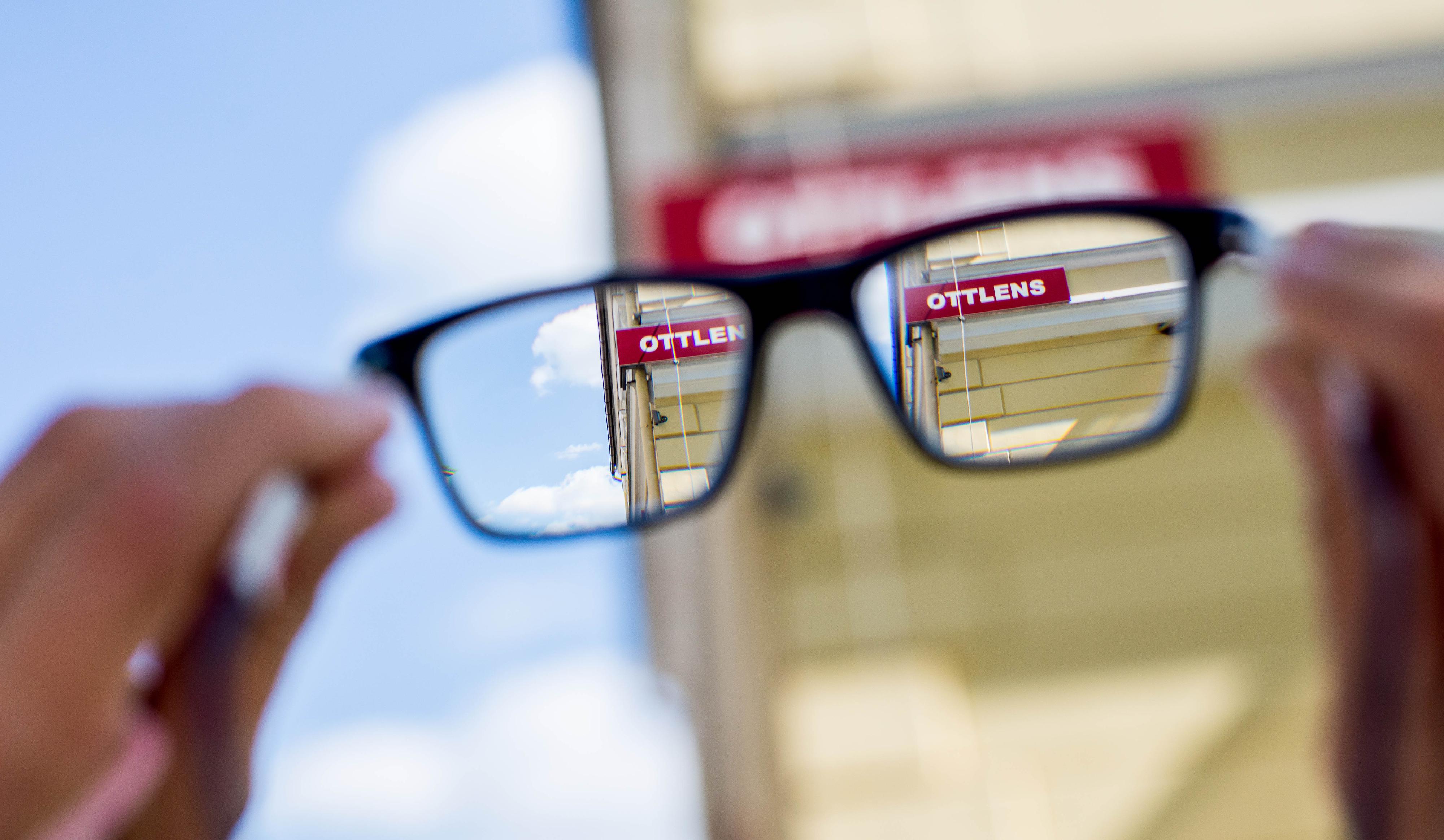 Ottlens - Centrum oční a estetické medicíny foto 3