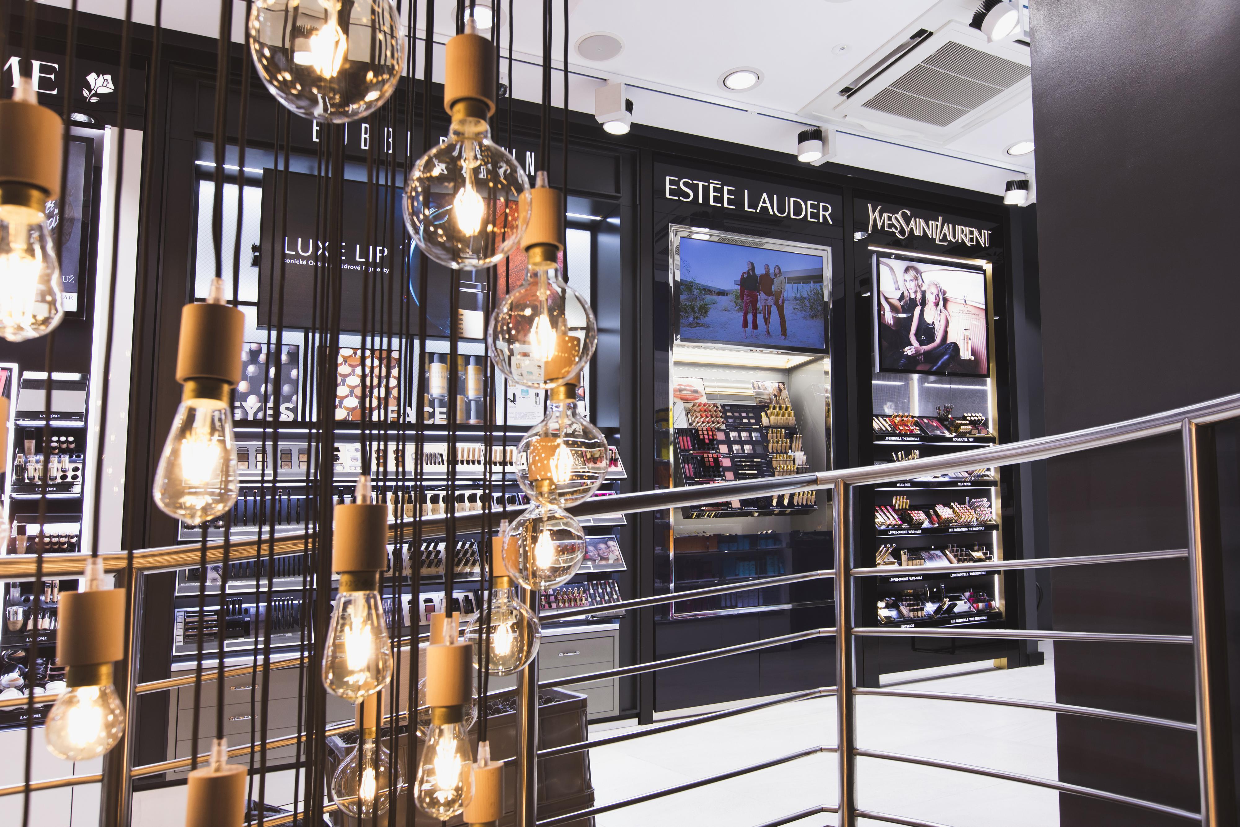 Parfumerie Douglas foto 4