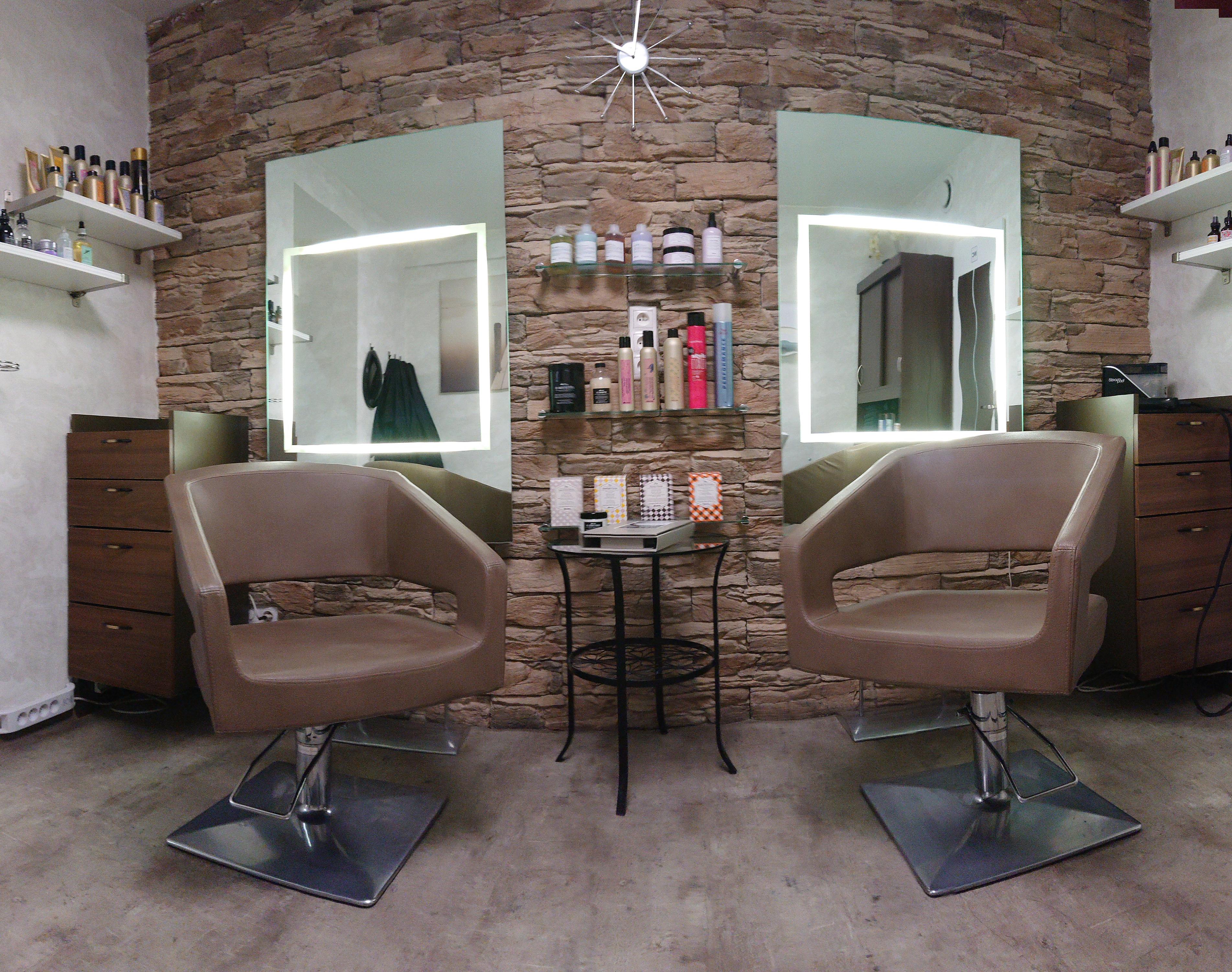Salon Sarah foto 2