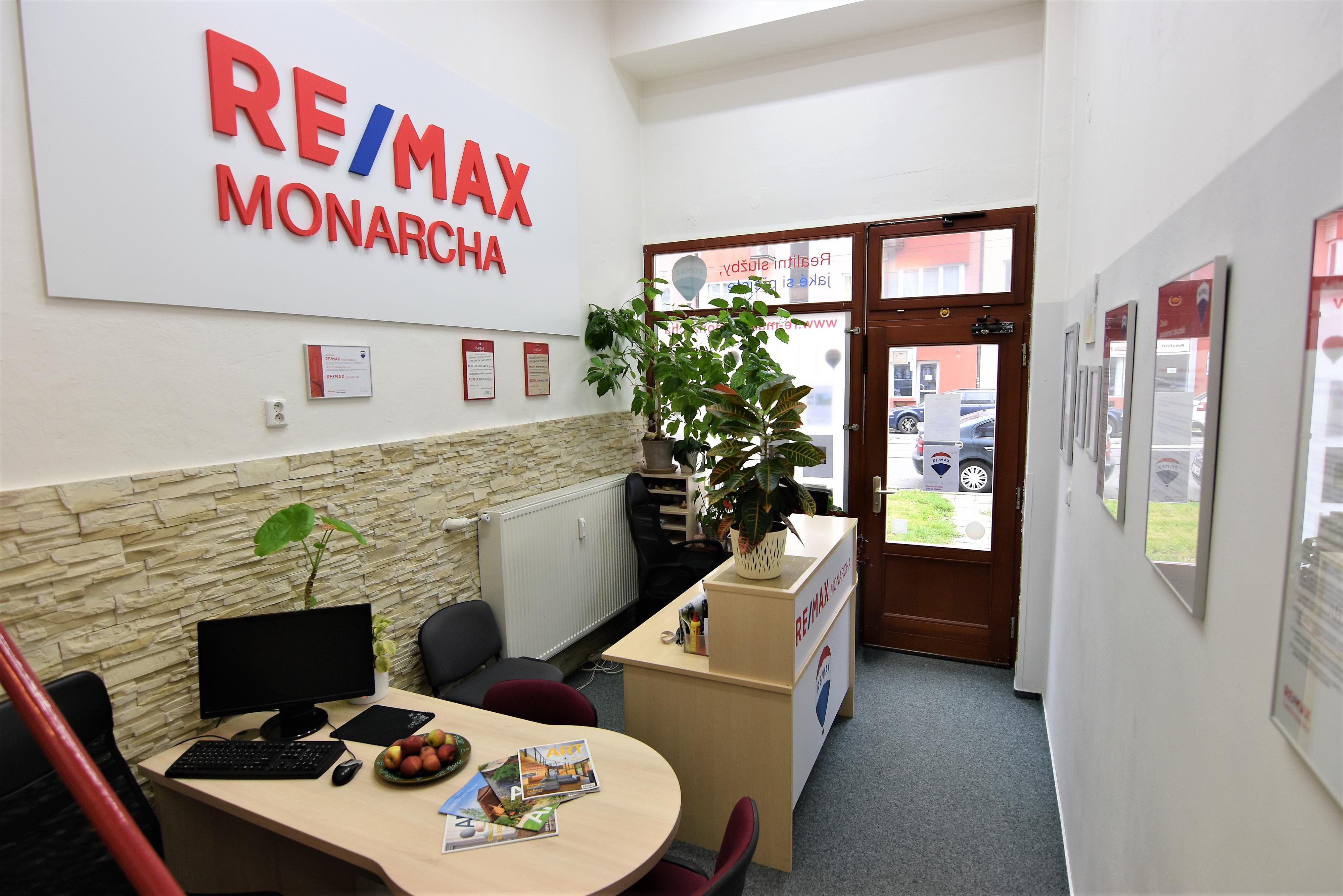 RE/MAX MONARCHA foto 6