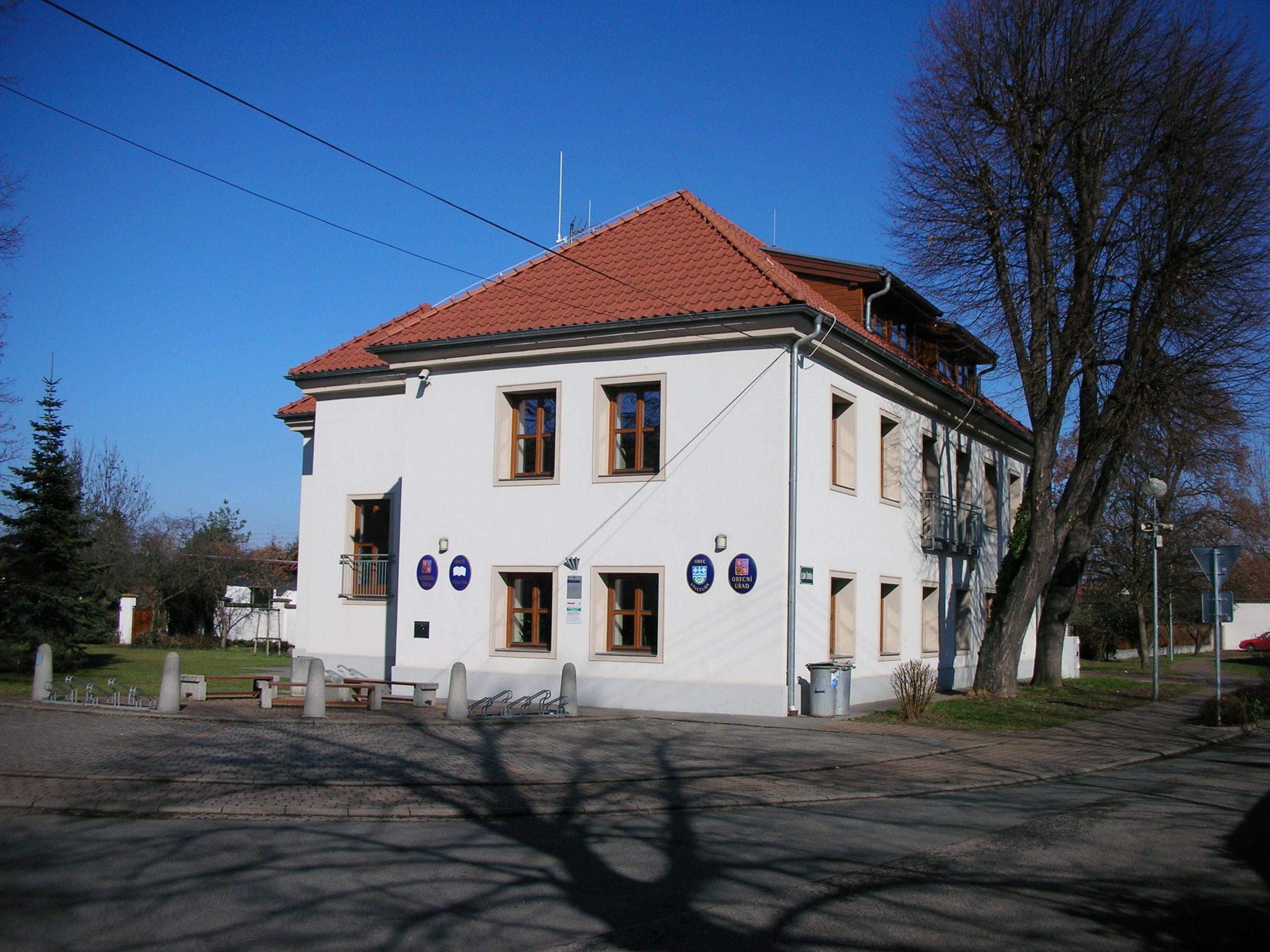 Všestudy - obecní úřad foto 3