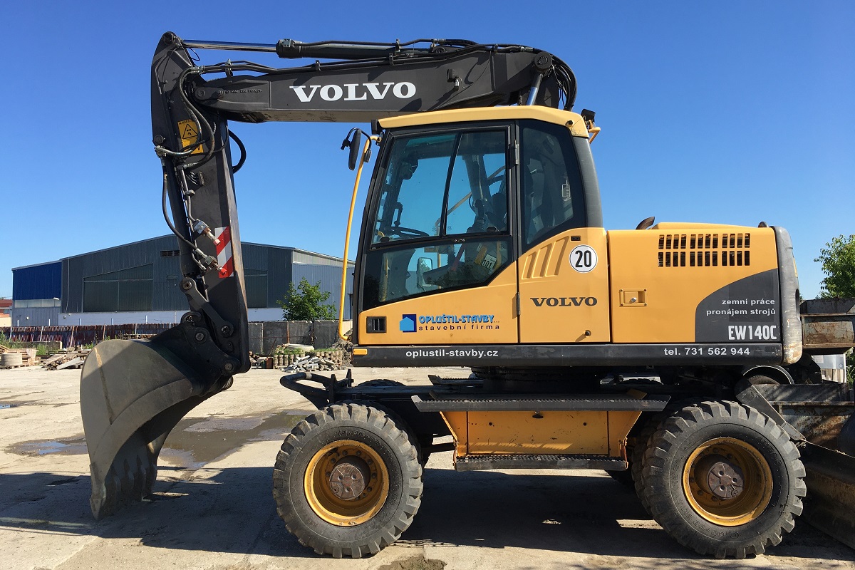 OPLUŠTIL - STAVBY, s.r.o.