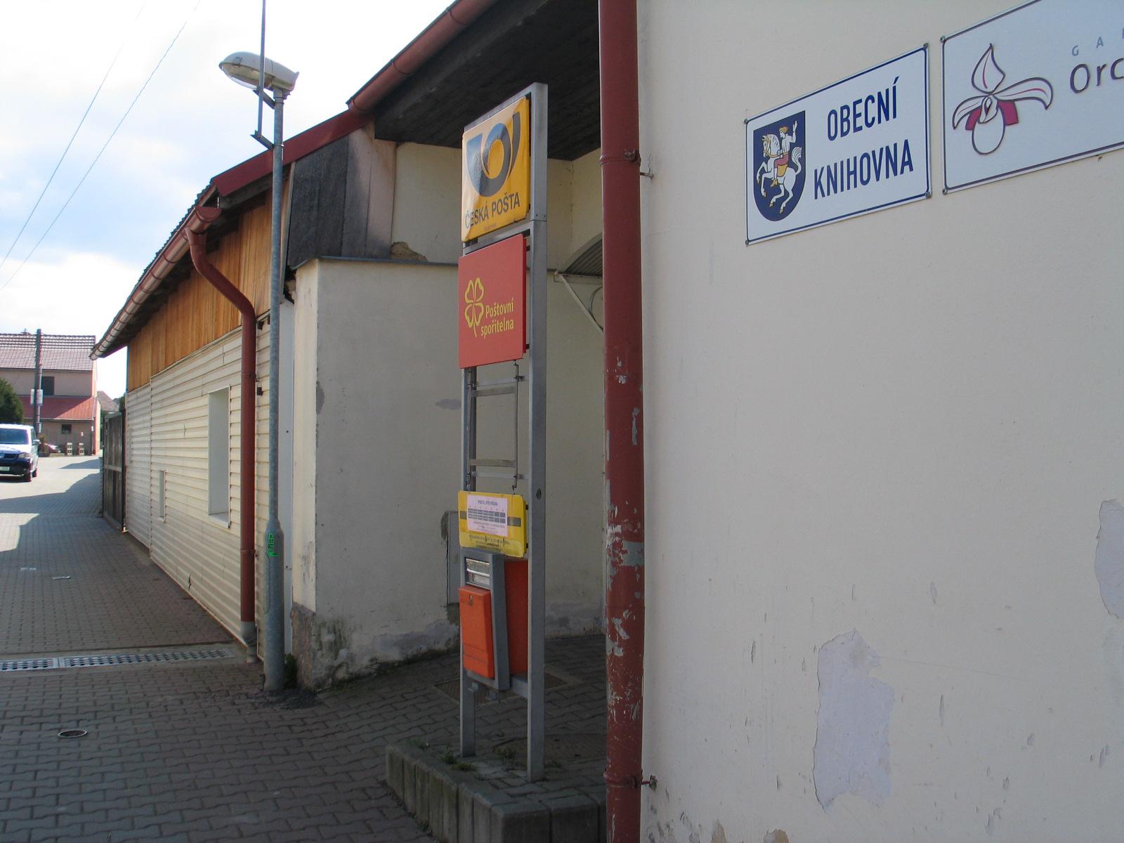 Obecní knihovna Horoměřice foto 2