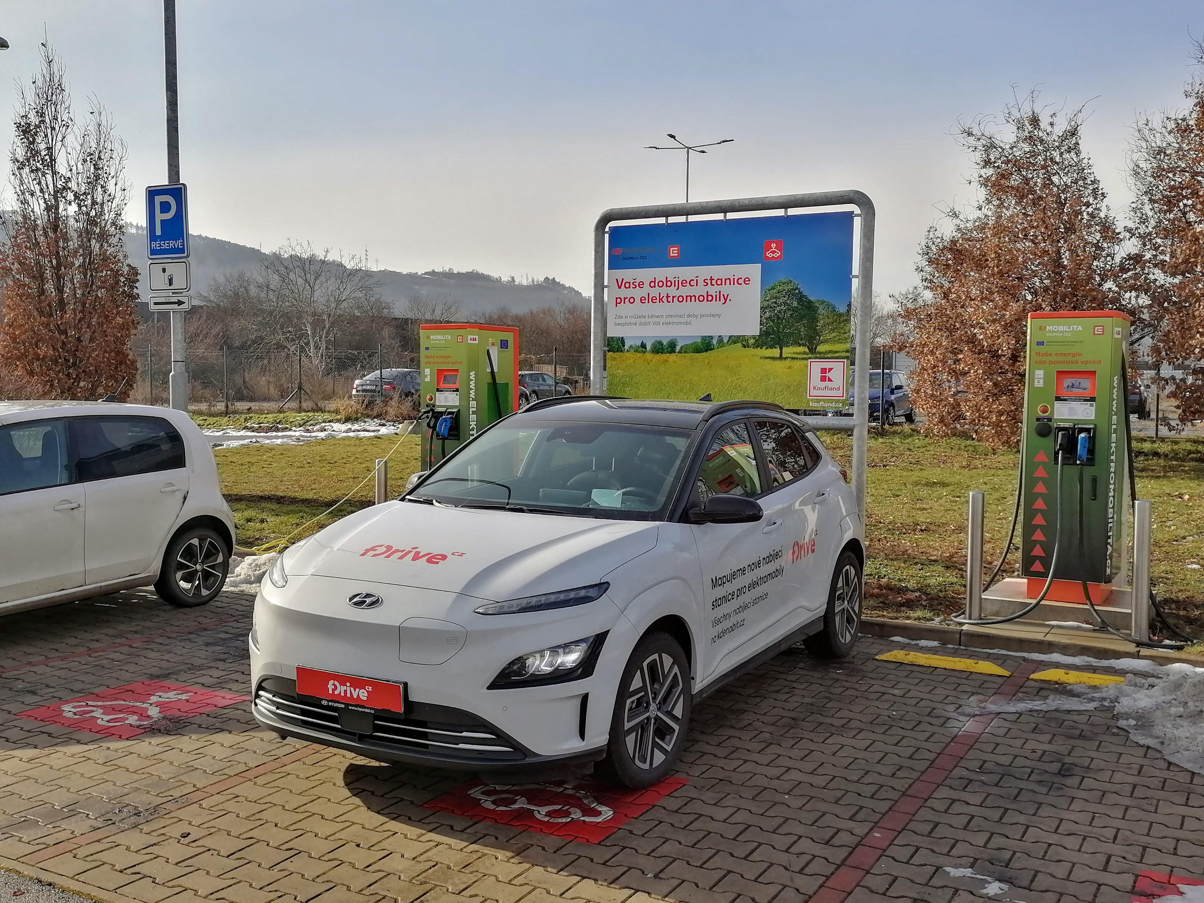 Nabíjecí stanice ČEZ