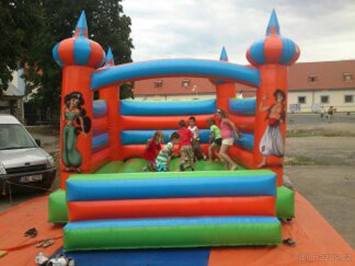 Janeček Praha pronájem skákadel foto 5