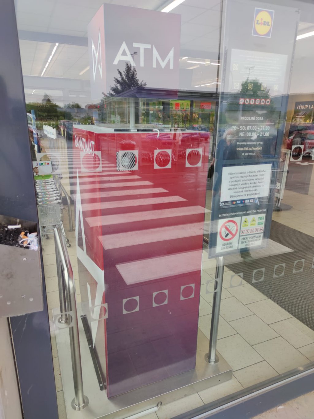 Bankomat MONETA Money Bank foto 2