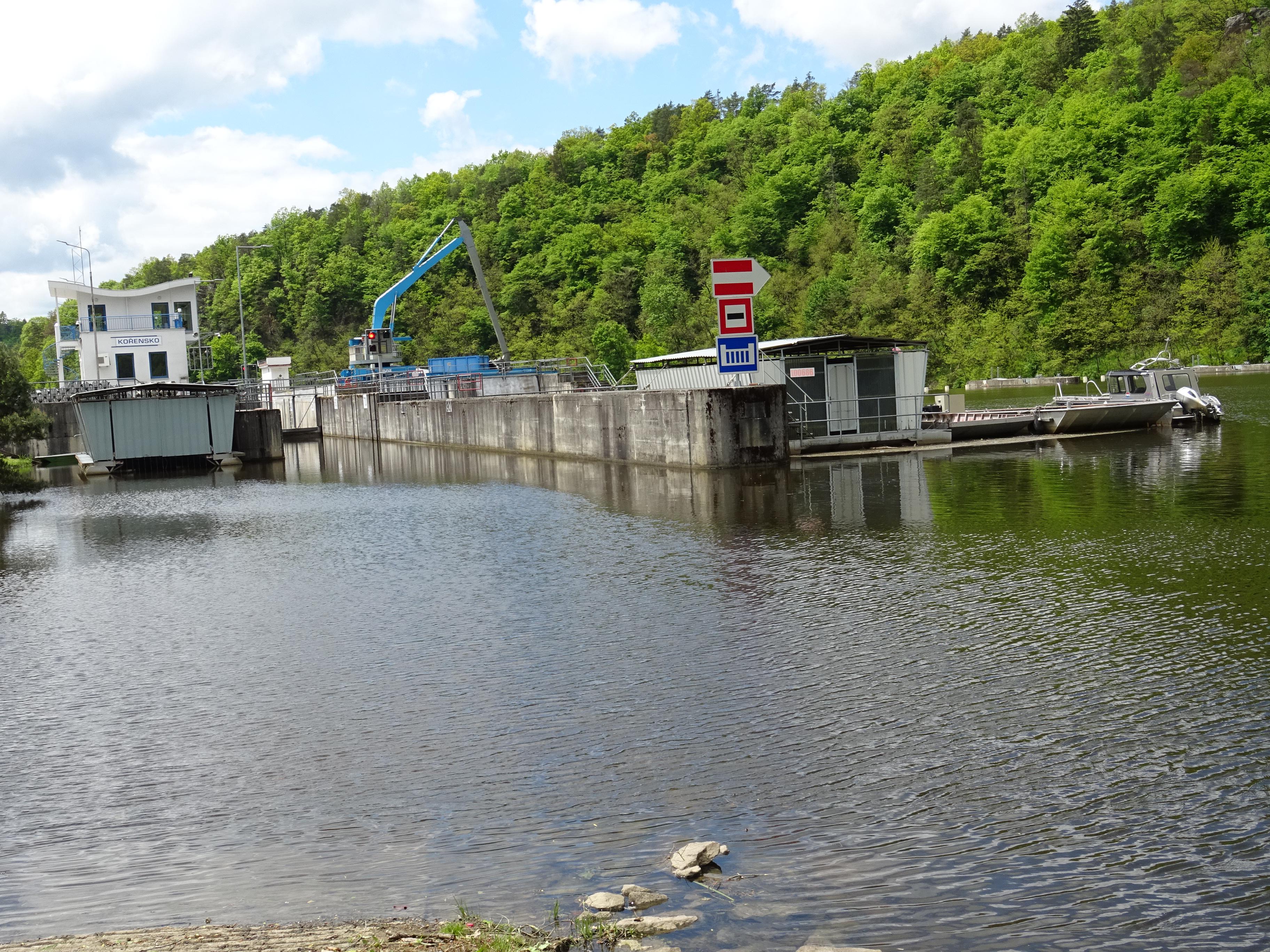 Plavební komora Kořensko