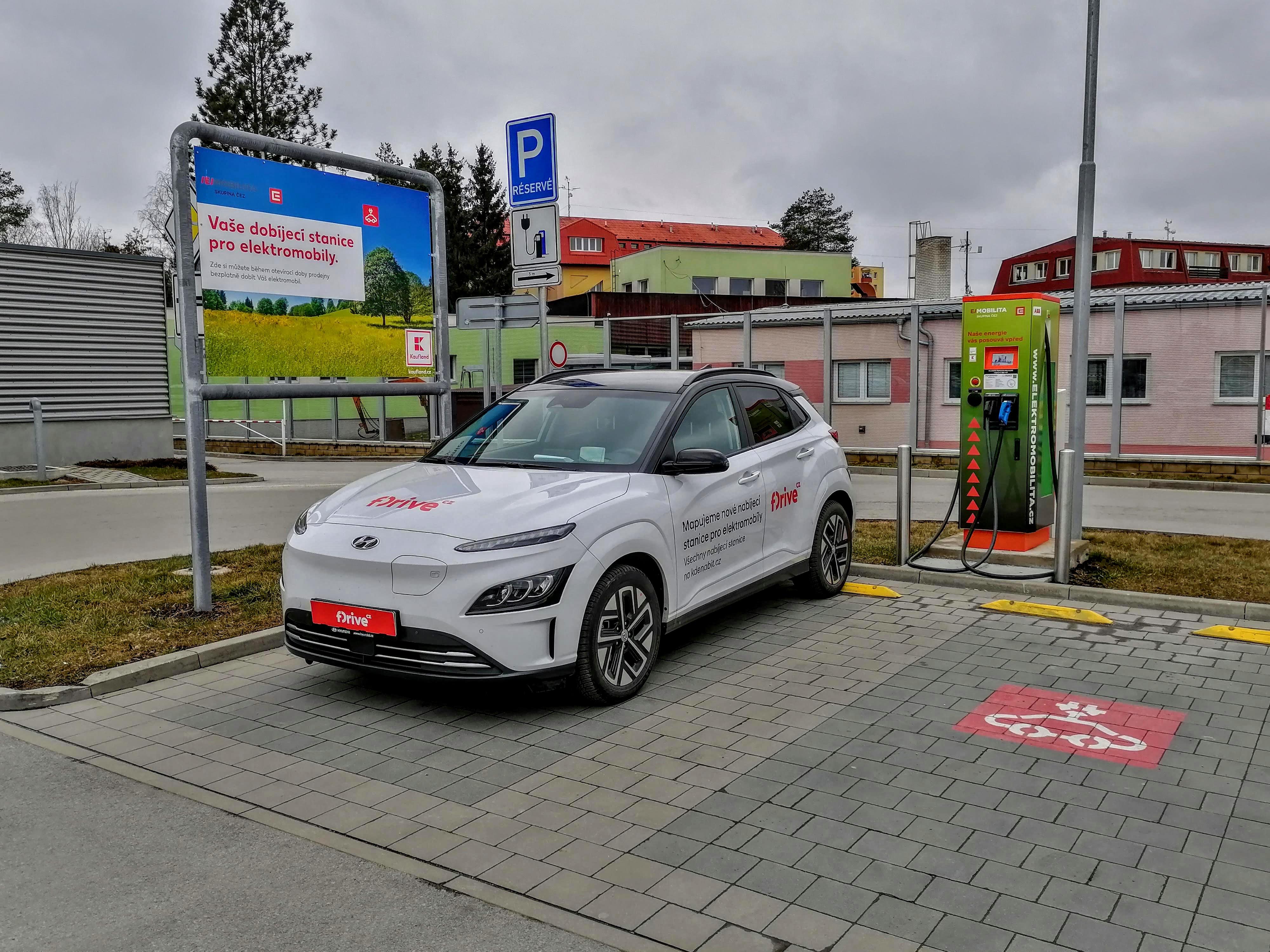 Nabíjecí stanice ČEZ