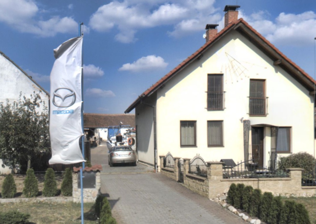 MAZDA VRAKOVIŠTĚ foto 2