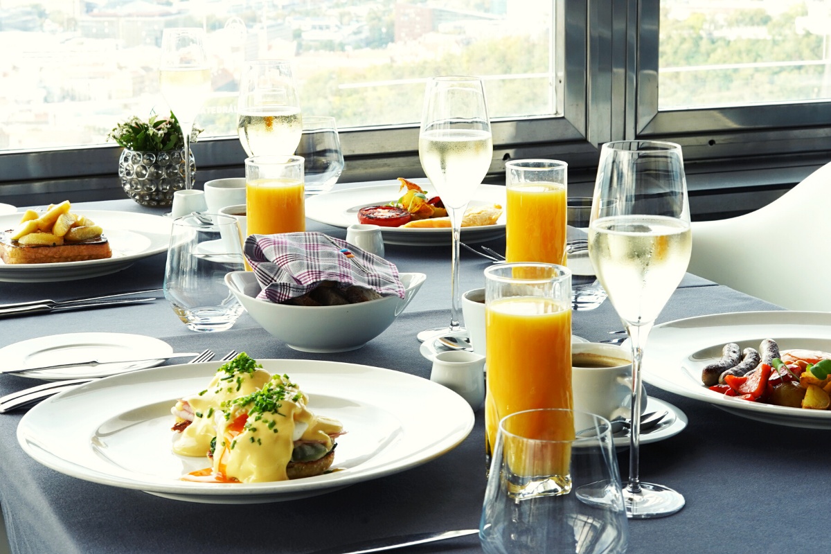 Bistro 66