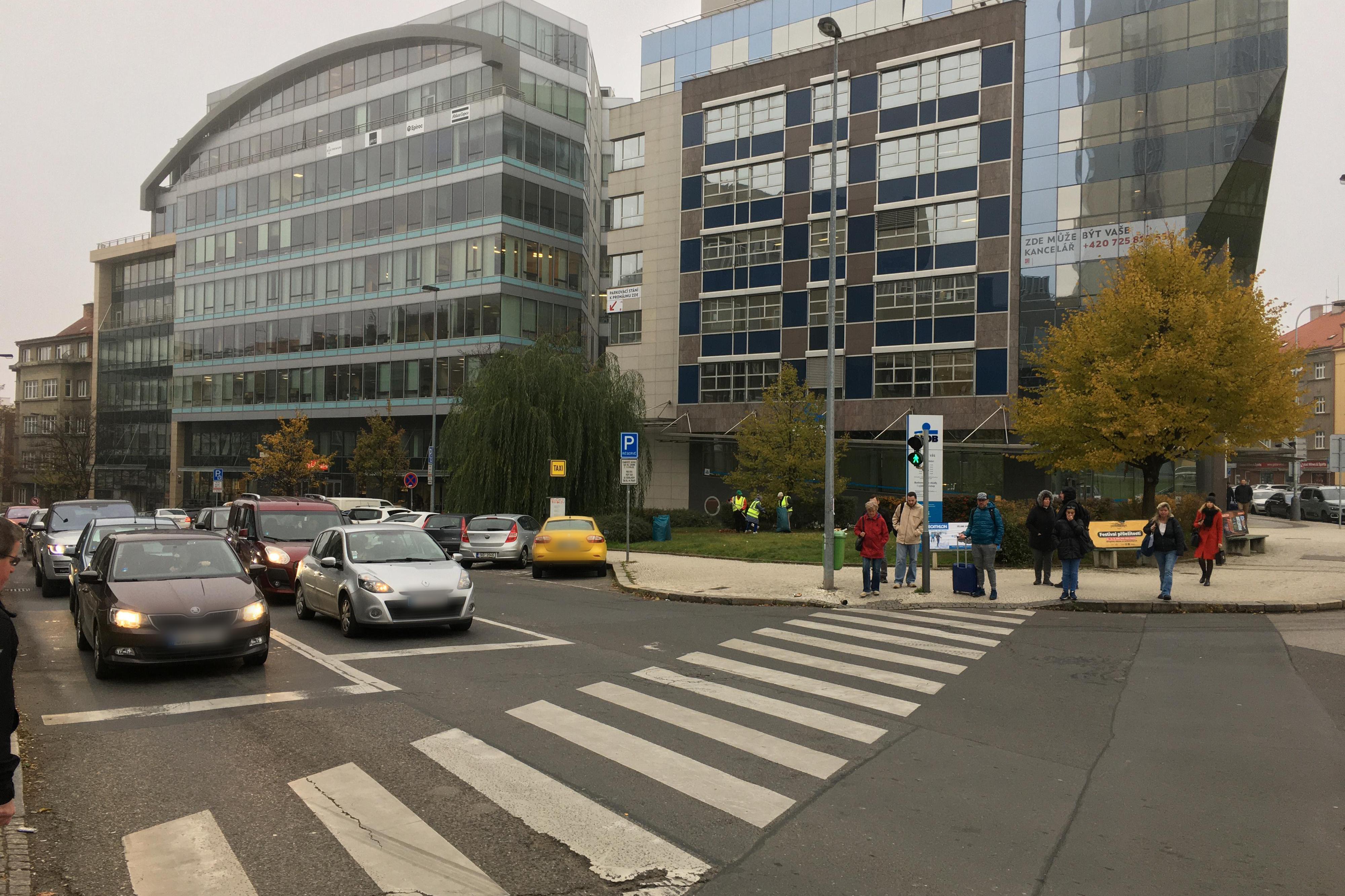 MR.PARKIT - Parking Lomnického