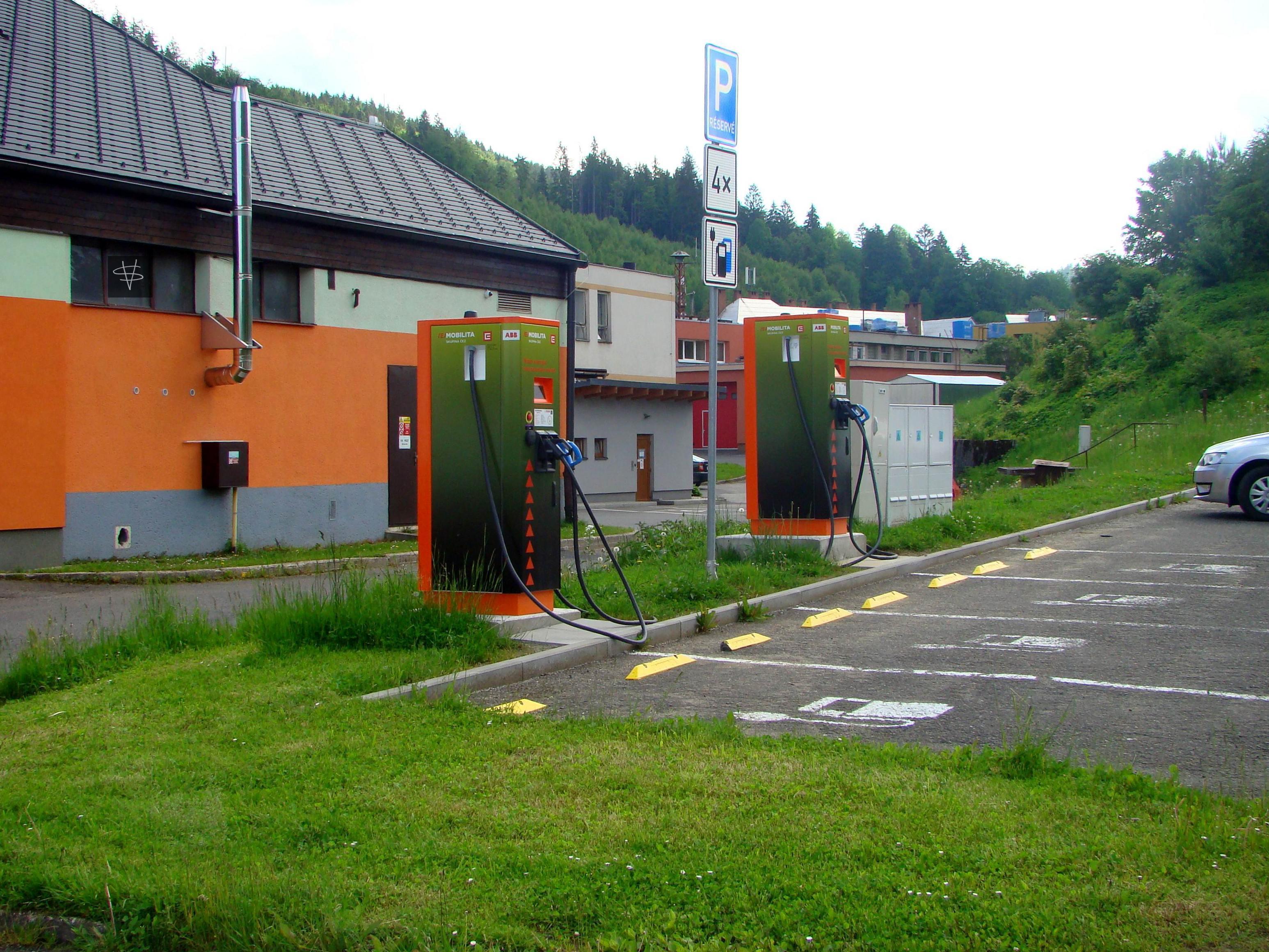 Nabíjecí stanice ČEZ