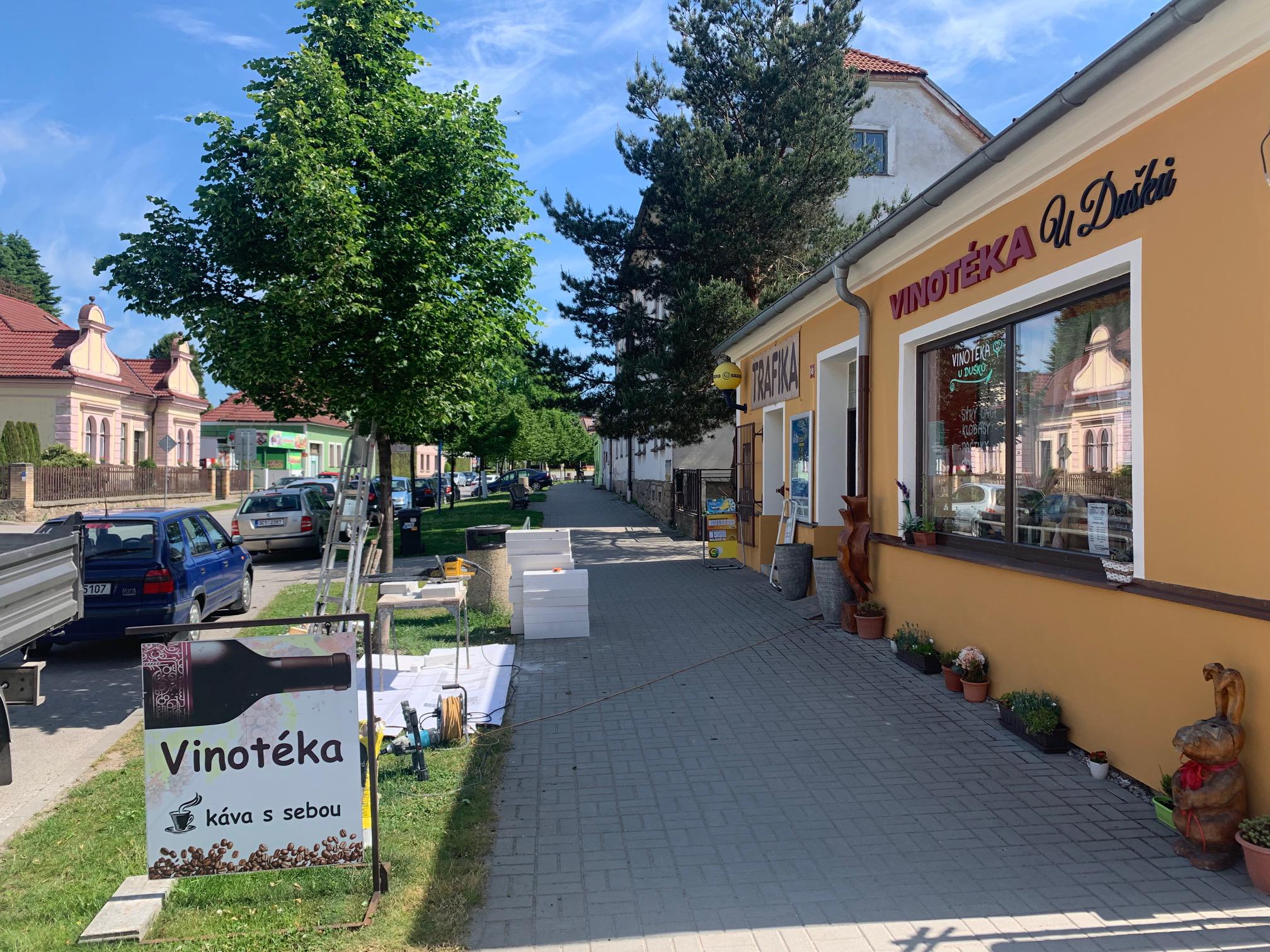 Mini bistro - Vinotéka u Dušků foto 5