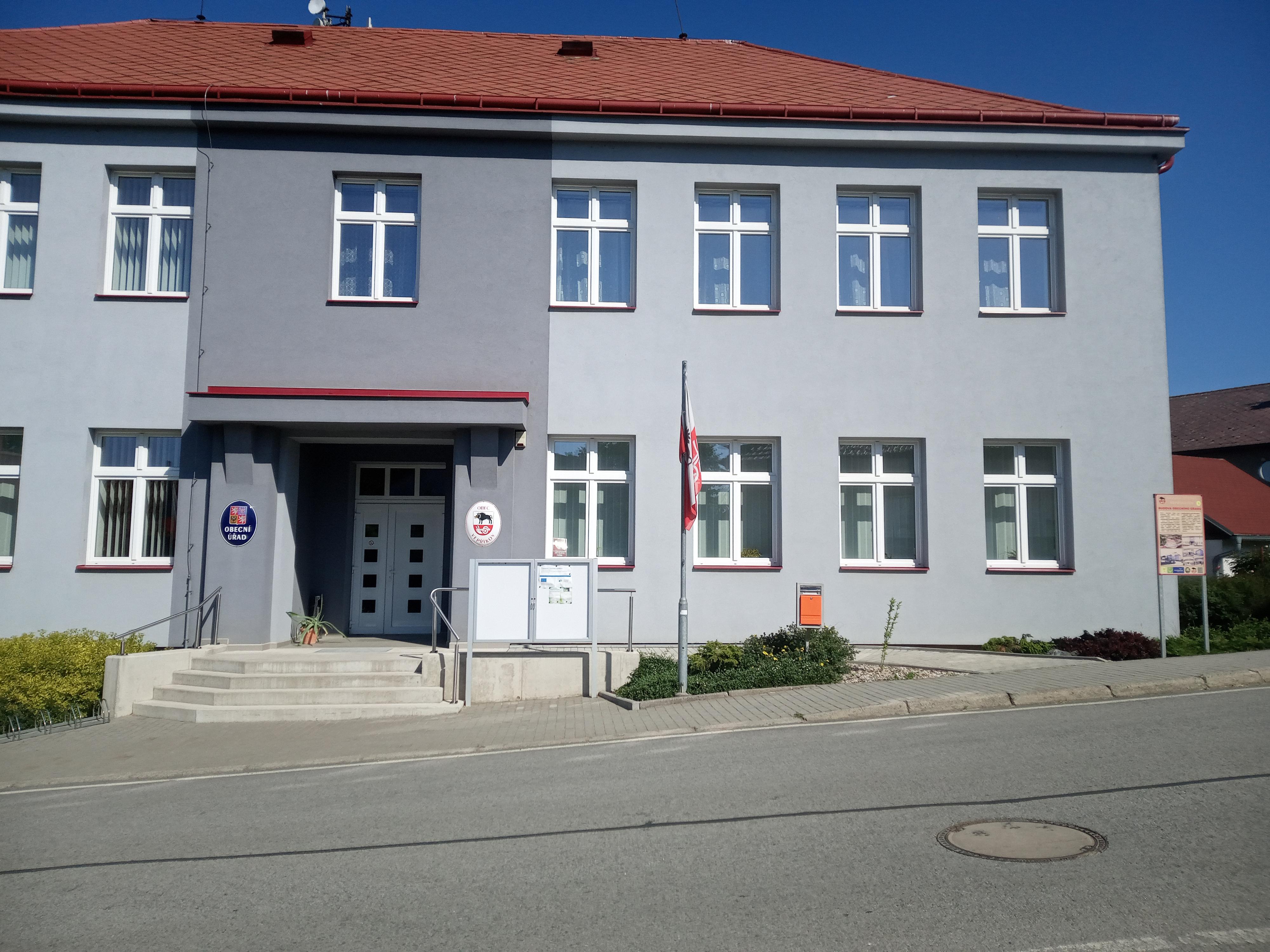 Místní lidová knihovna Vepříkov foto 2