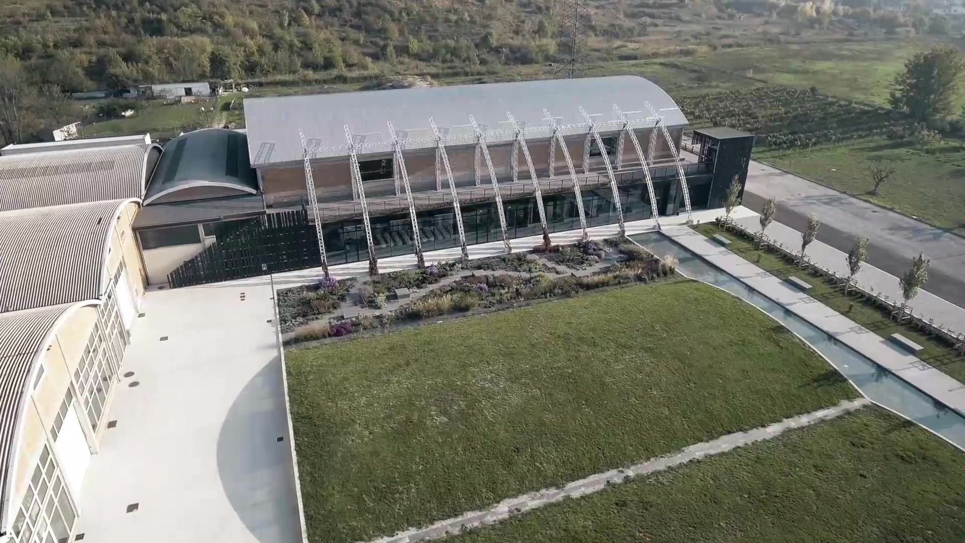 Scrigno, s.r.o. foto 2 (náhled videa)