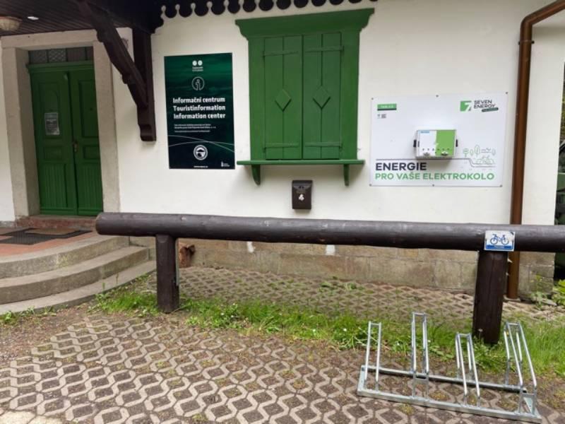 Nabíjecí stanice NP České Švýcarsko - Informační centrum Saula