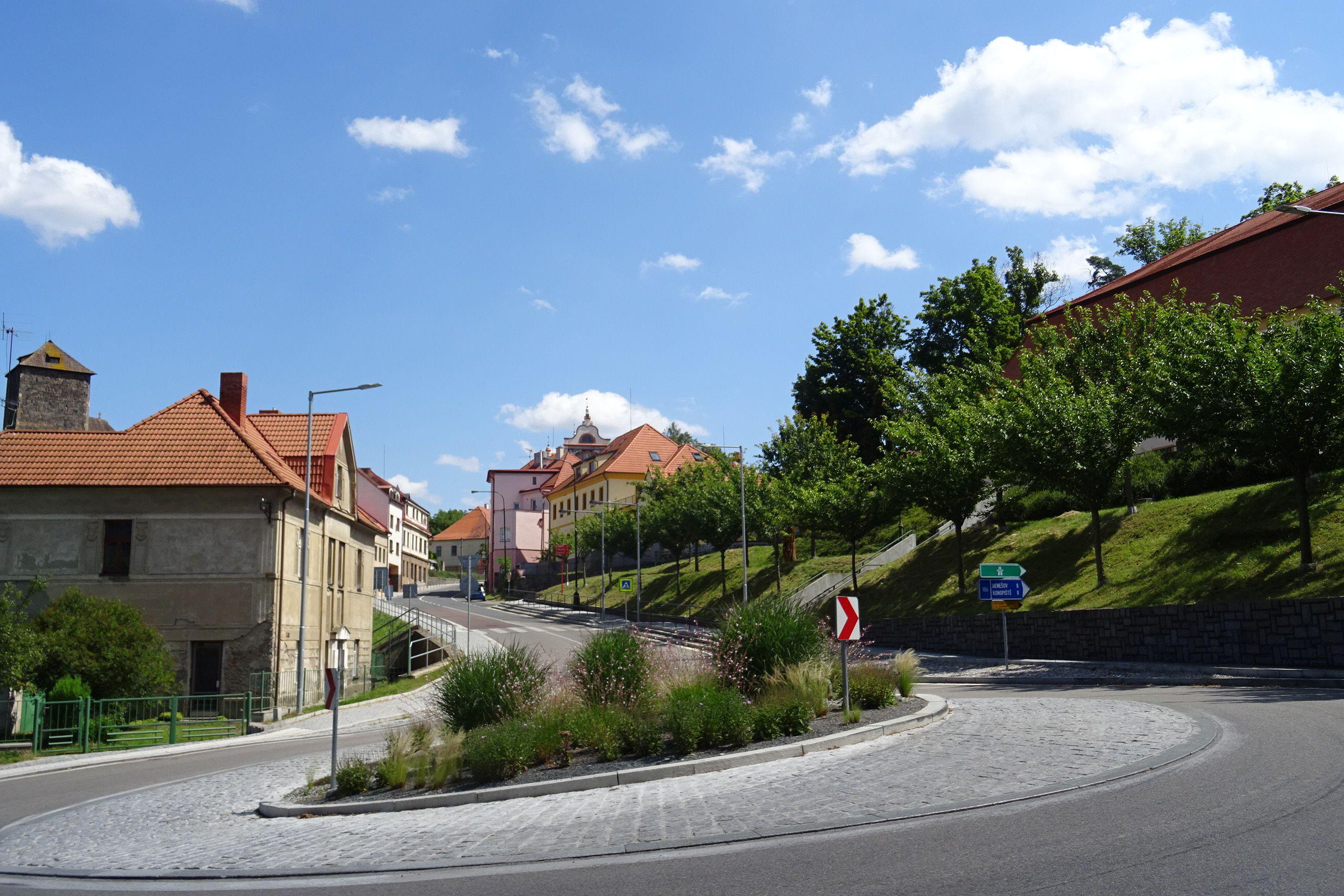 Týnec nad Sázavou - městský úřad foto 4