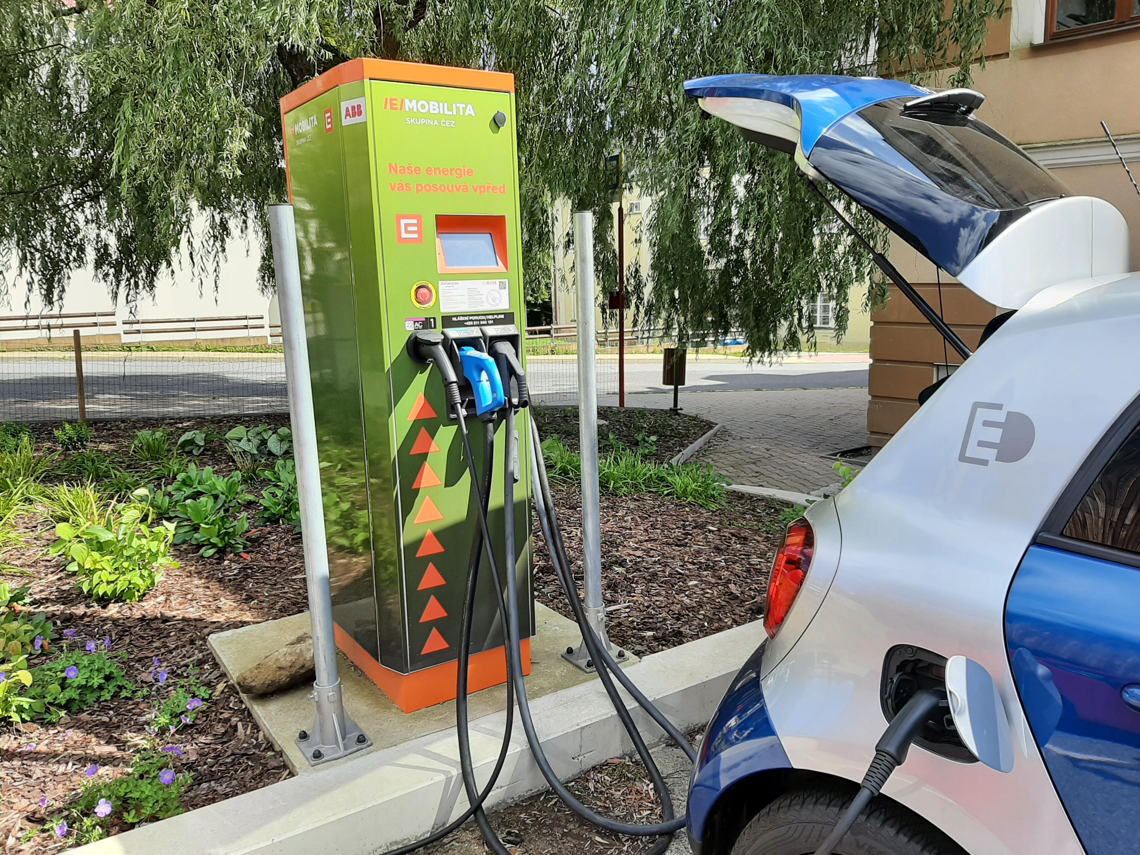 Nabíjecí stanice ČEZ