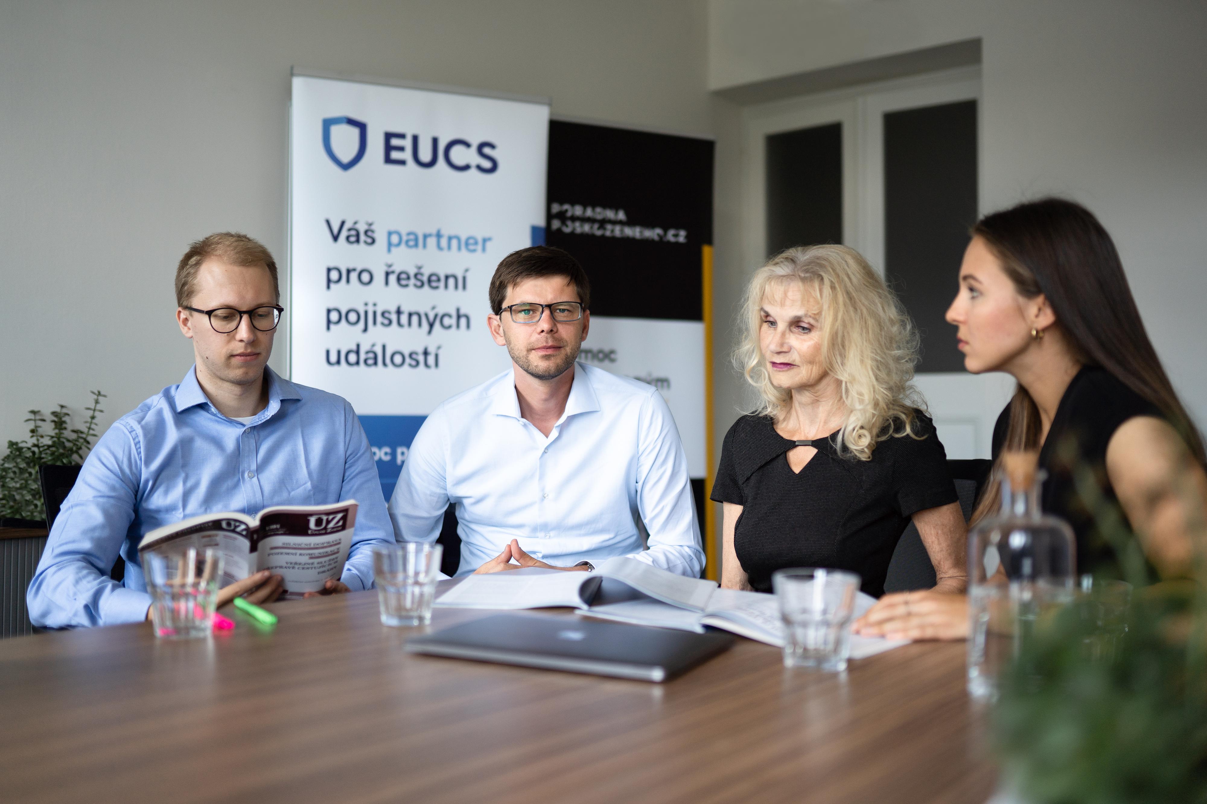 Poradnaposkozeneho.cz