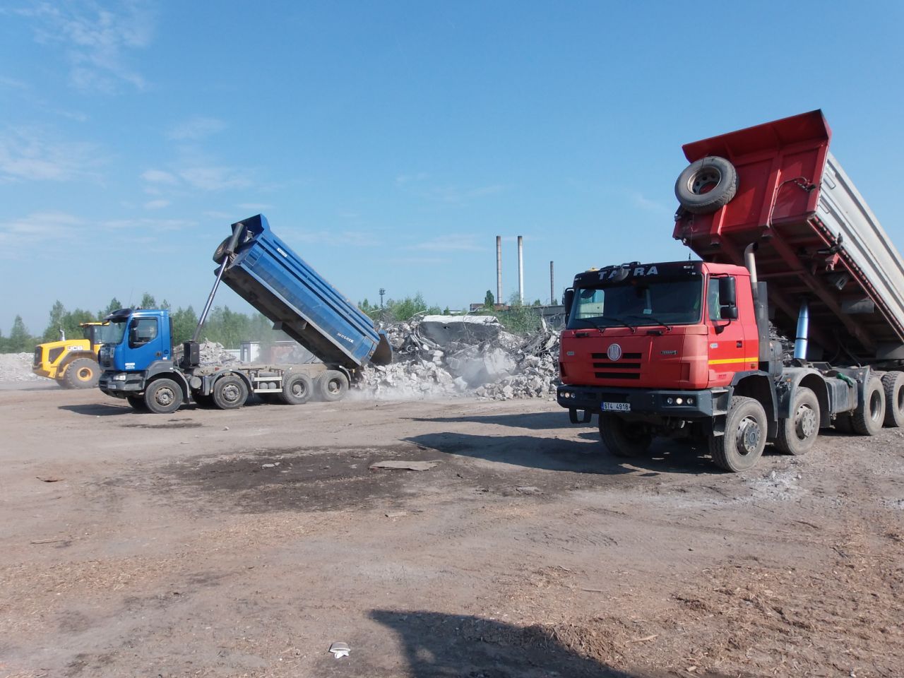 Recyklační středisko - SYPKÉ HMOTY s.r.o. foto 3