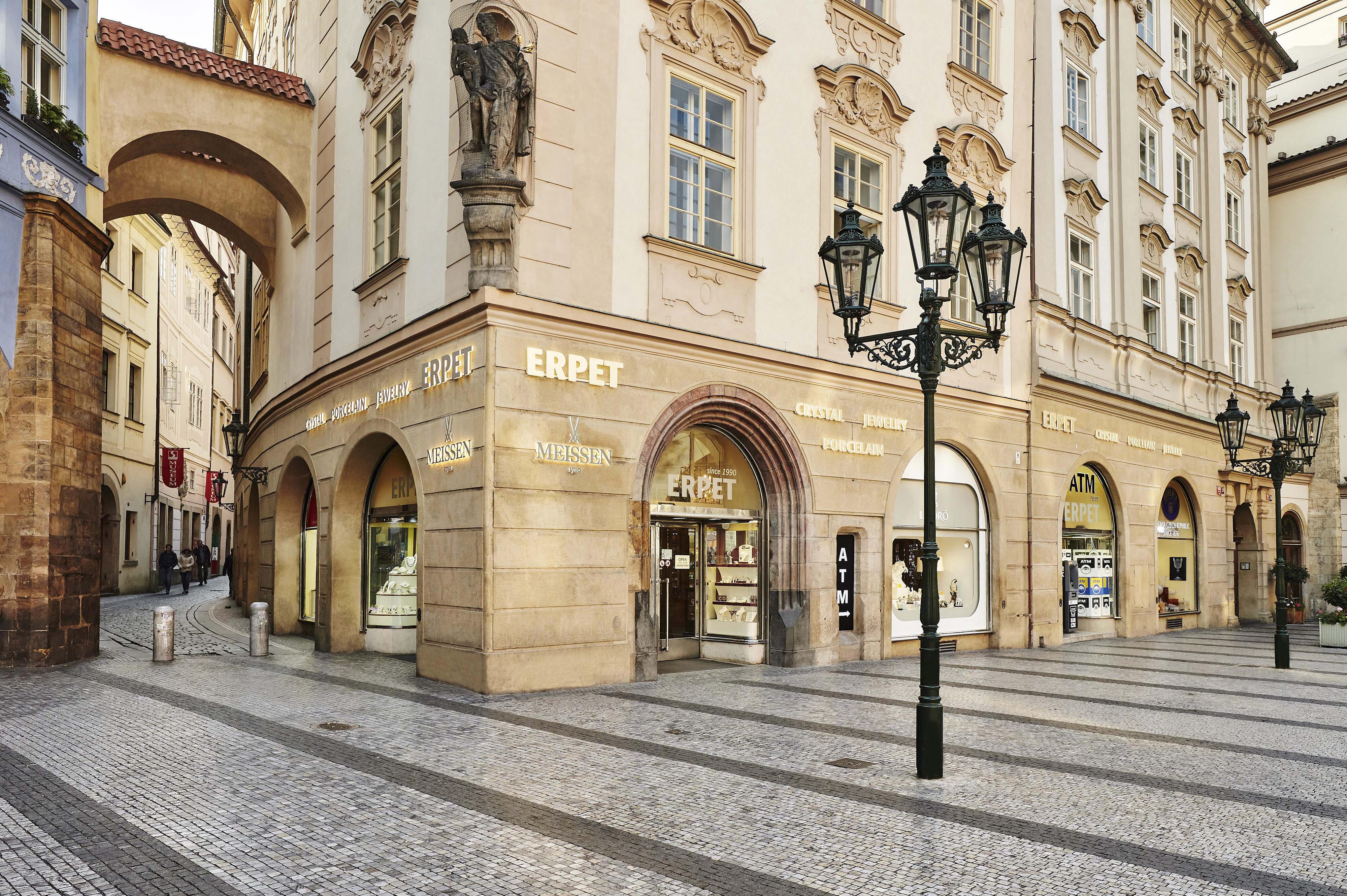 Erpet Crystal * Porcelain * Jewelry