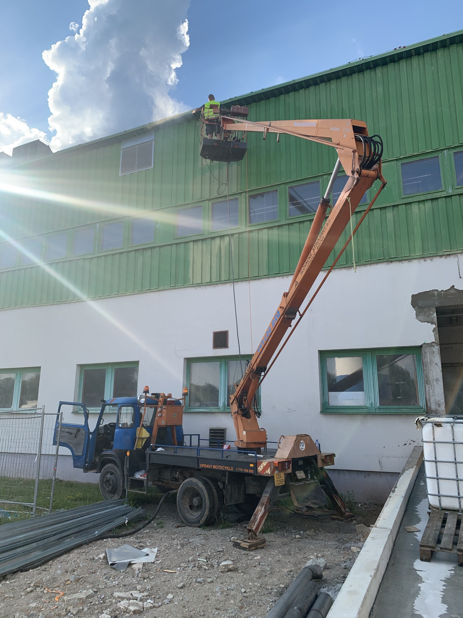 JAROSLAV - Pracovní vysokozdvižné plošiny foto 4