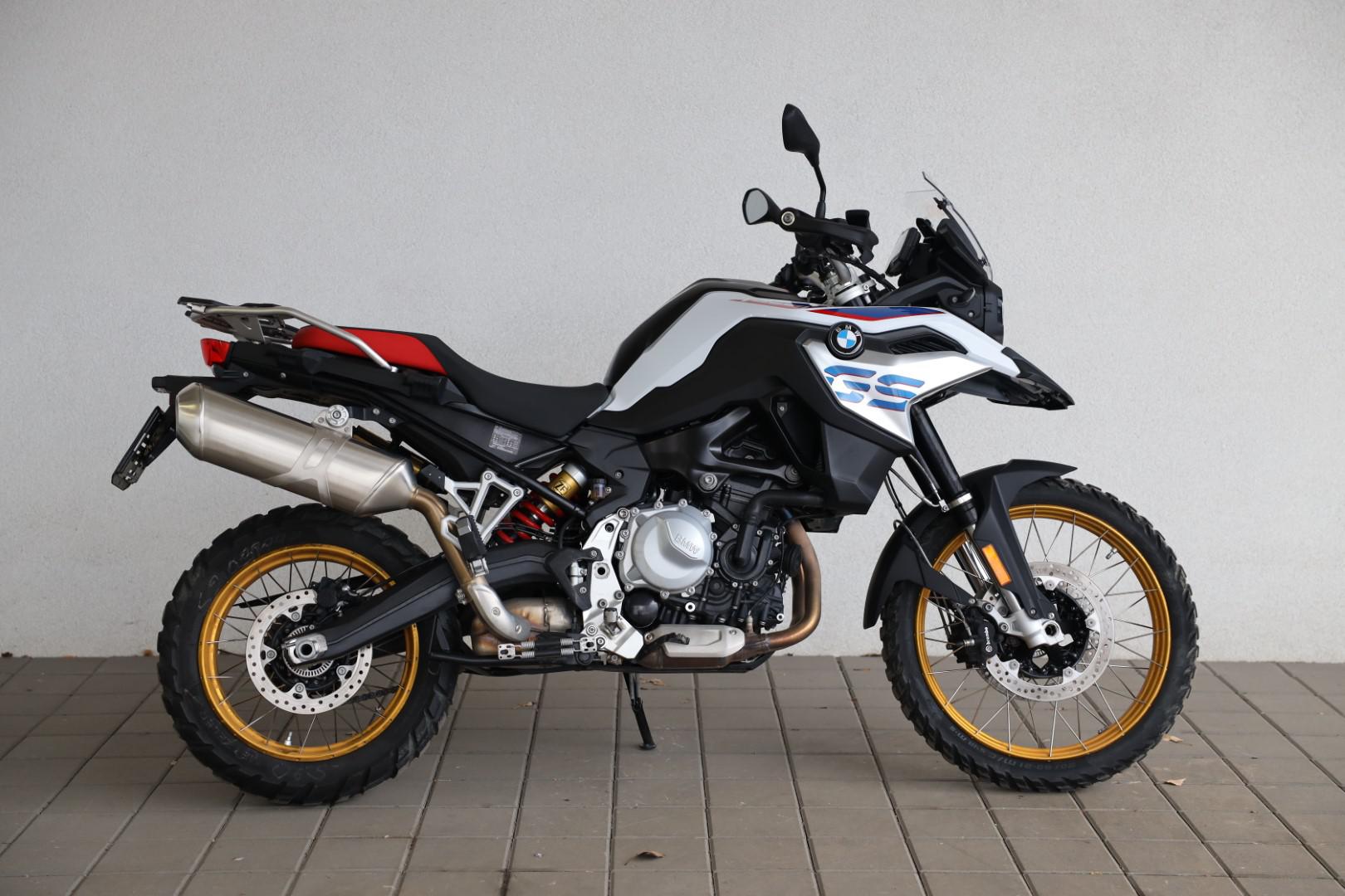 Moto Půjčovna Wollný