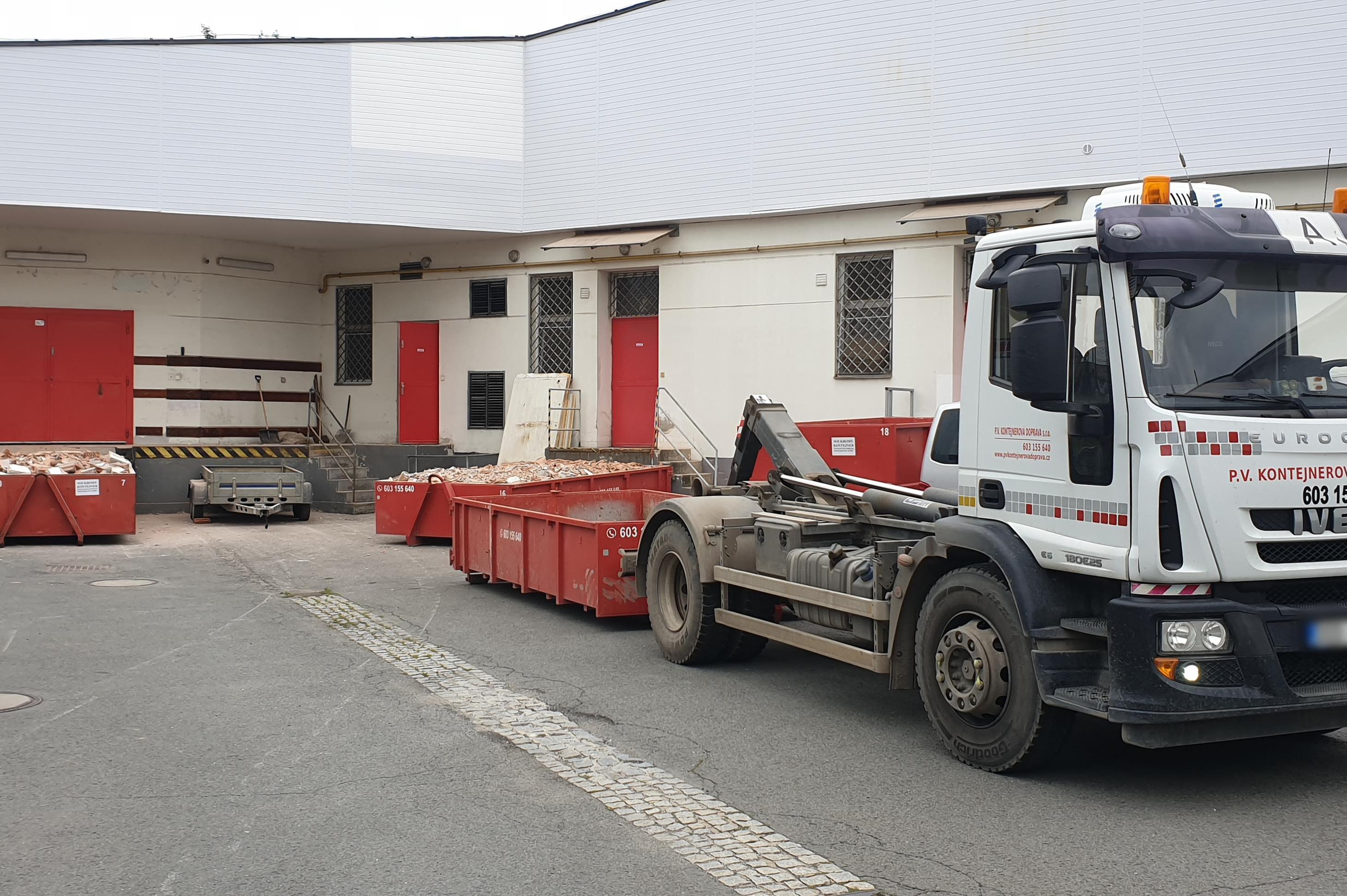 P.V.kontejnerova doprava s.r.o foto 1