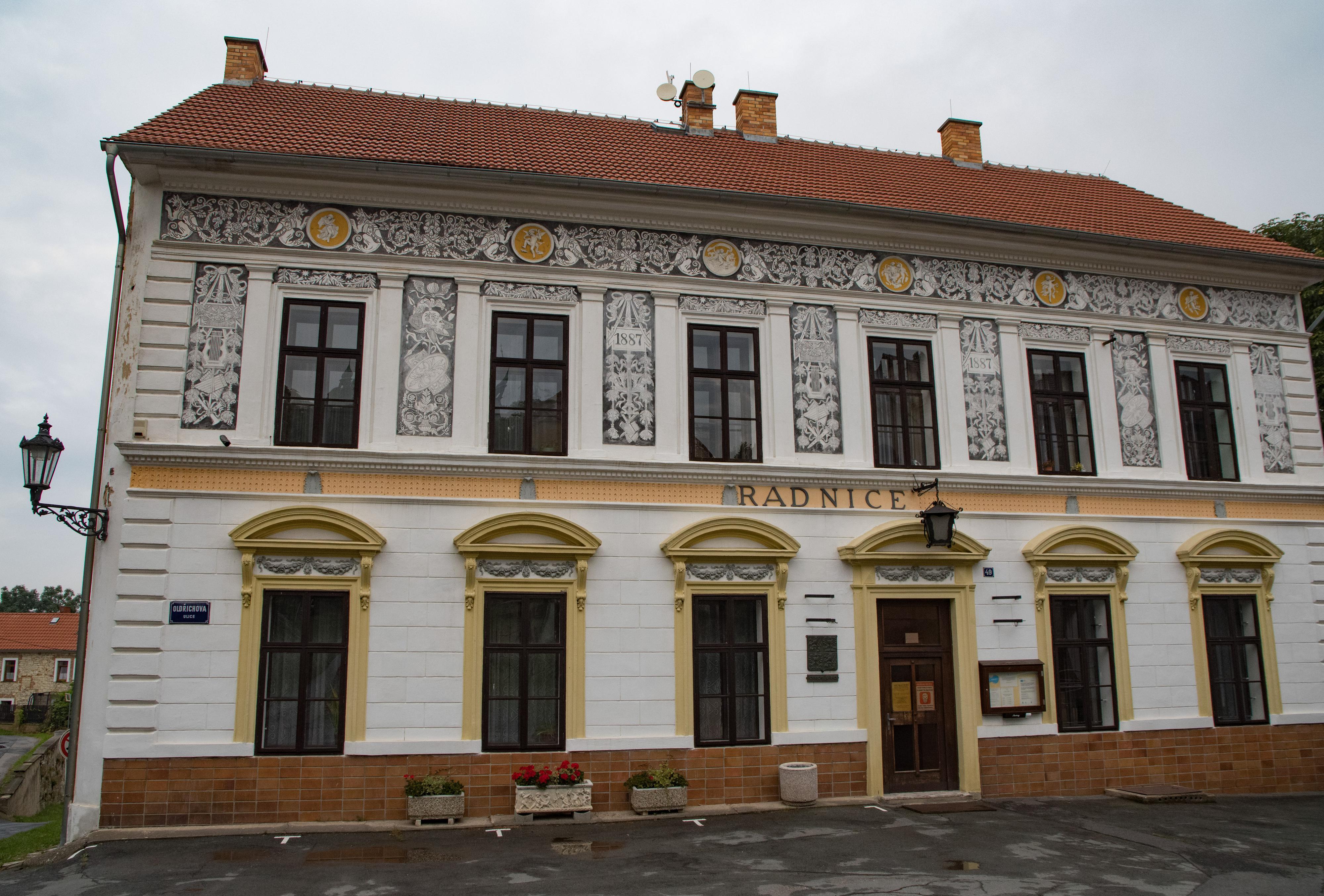 Peruc - úřad městyse foto 5