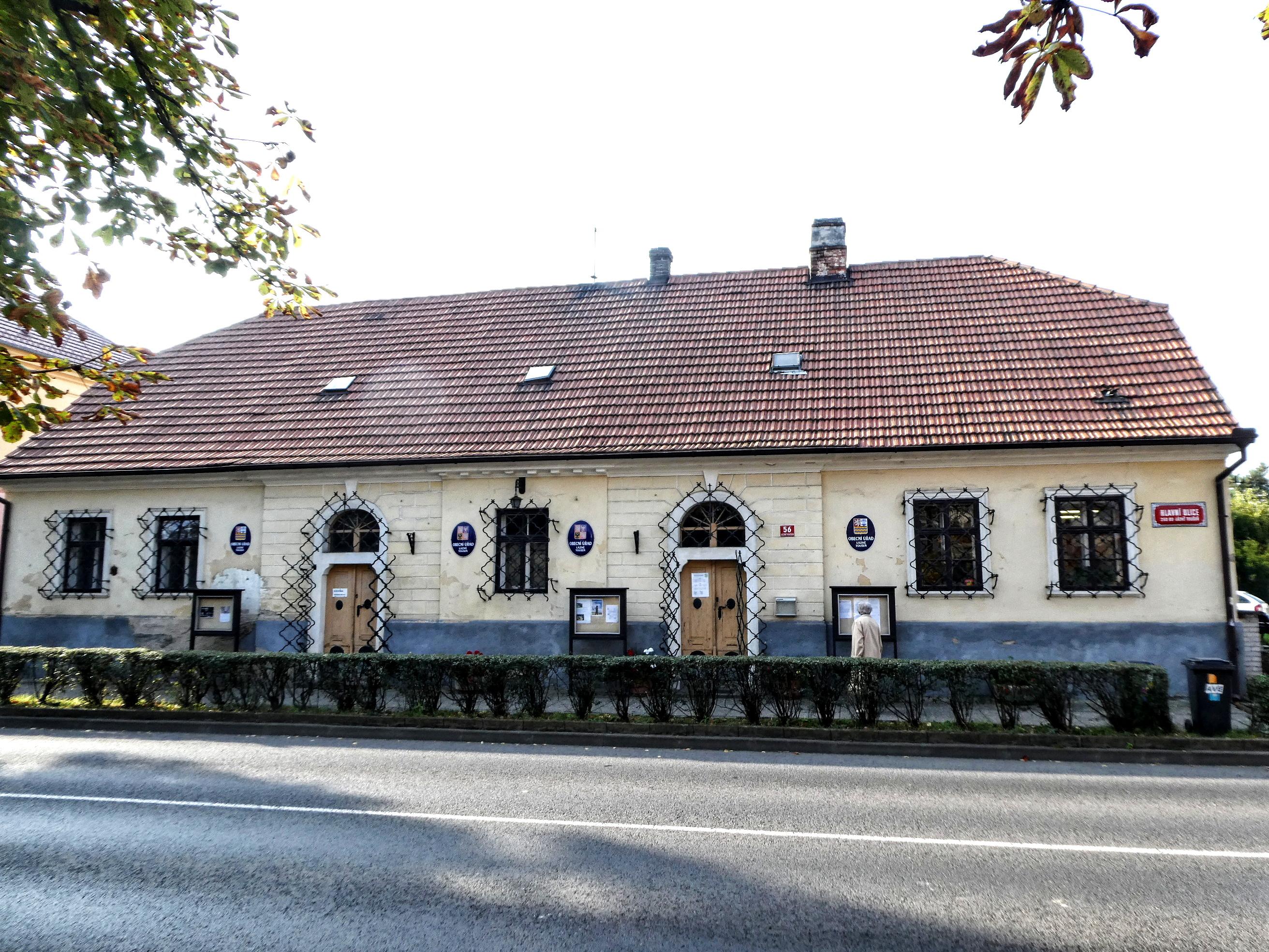 Lázně Toušeň - úřad městyse foto 2