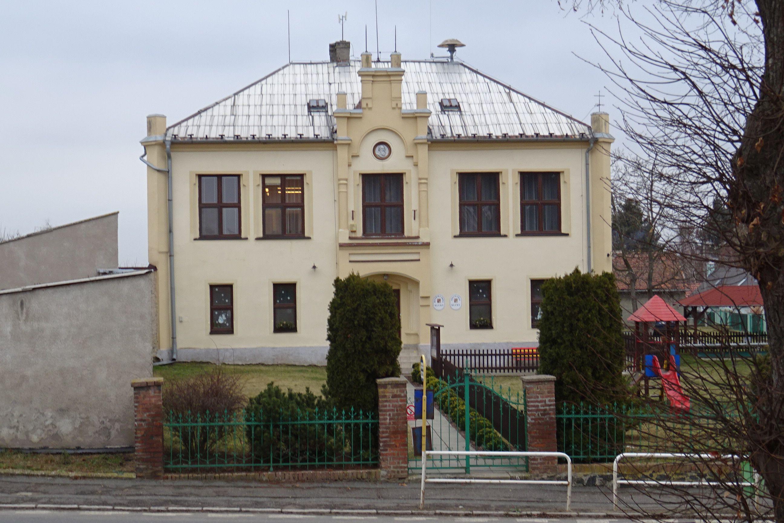 Kluky - obecní úřad foto 3