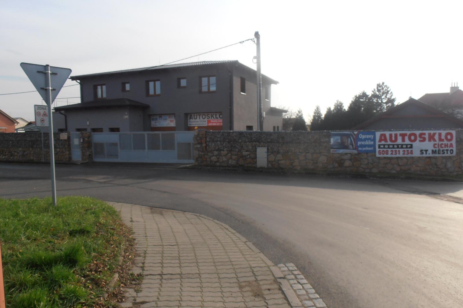 AUTOSKLO CÍCHA