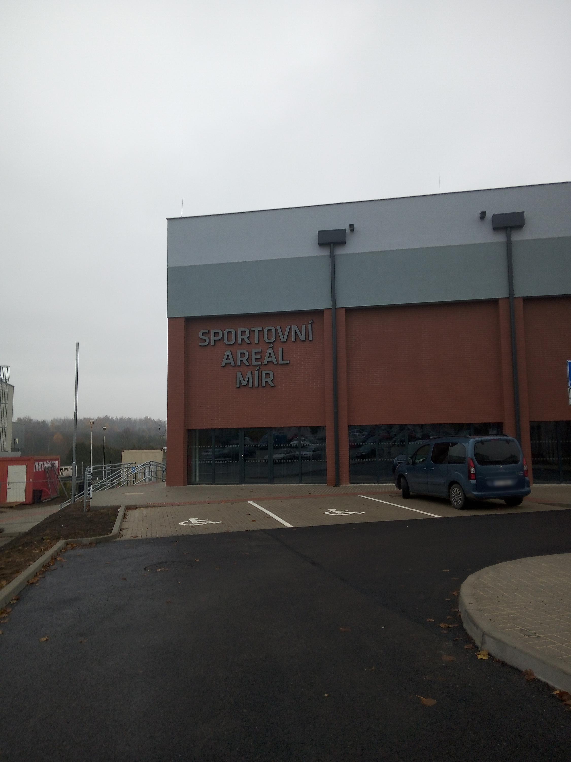 Sportovní hala Stadionu Míru foto 3