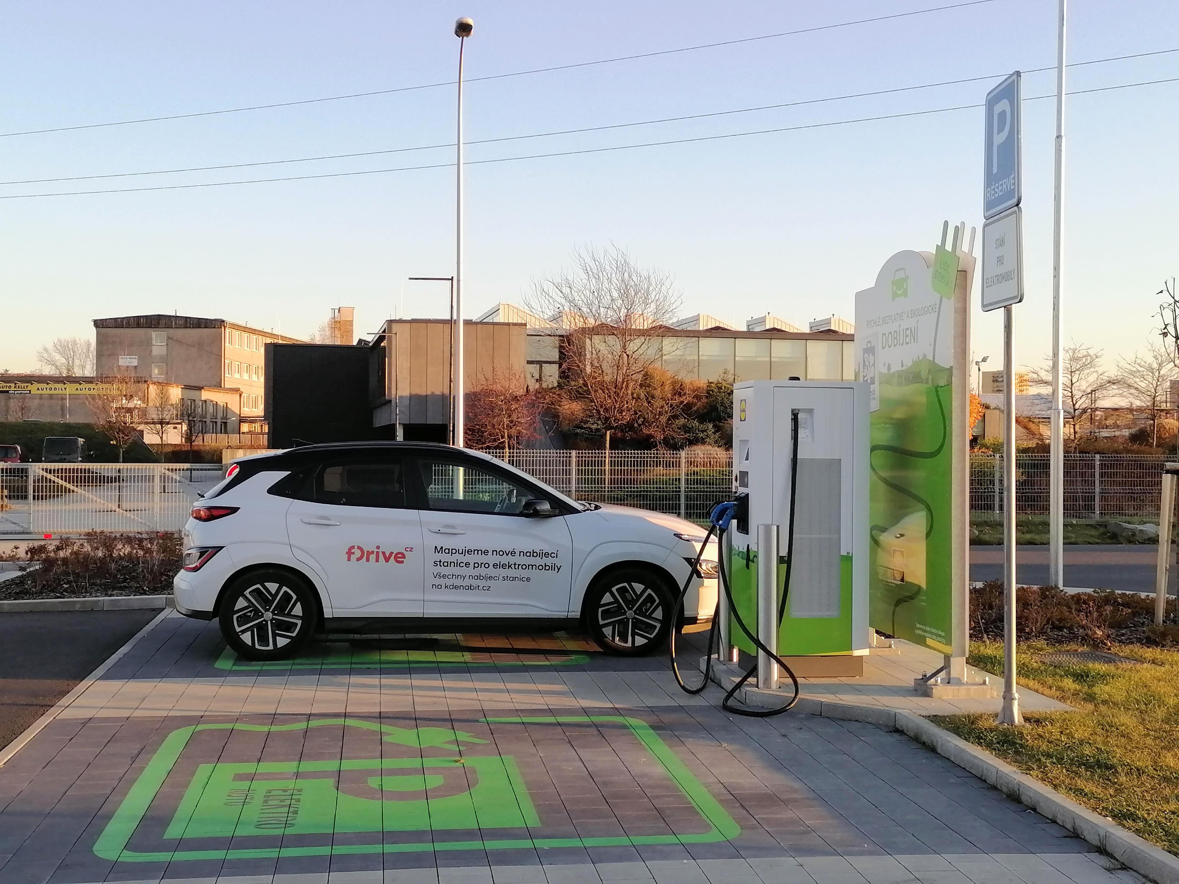 Nabíjecí stanice Lidl