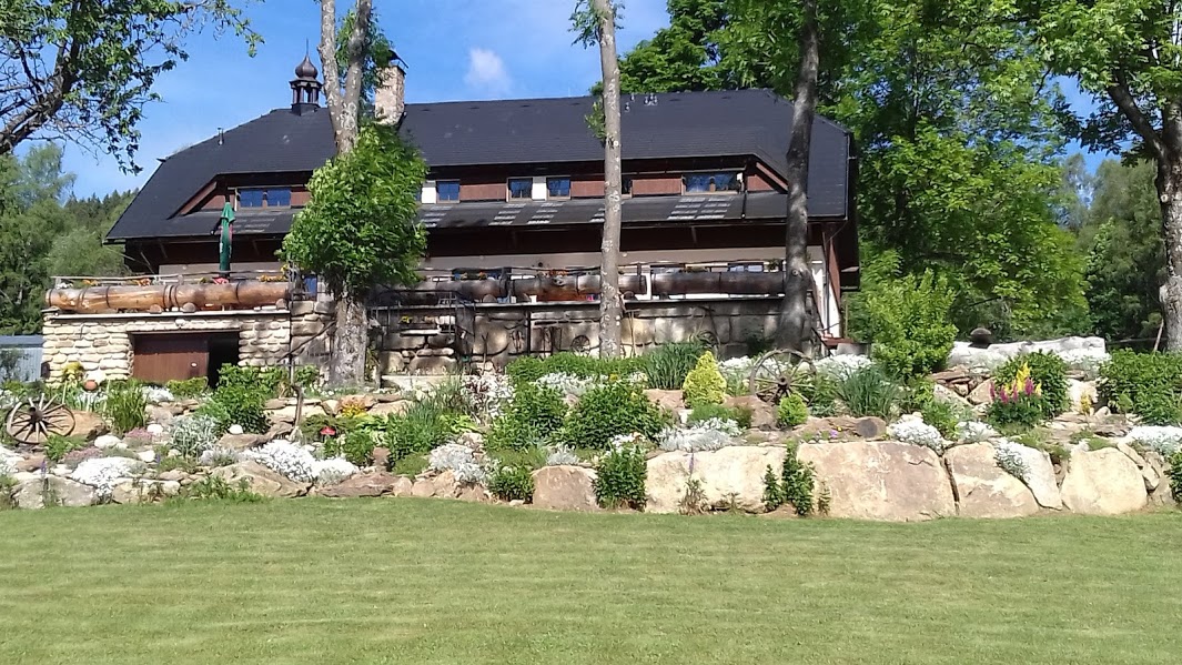 Penzion U Vlčí Stezky